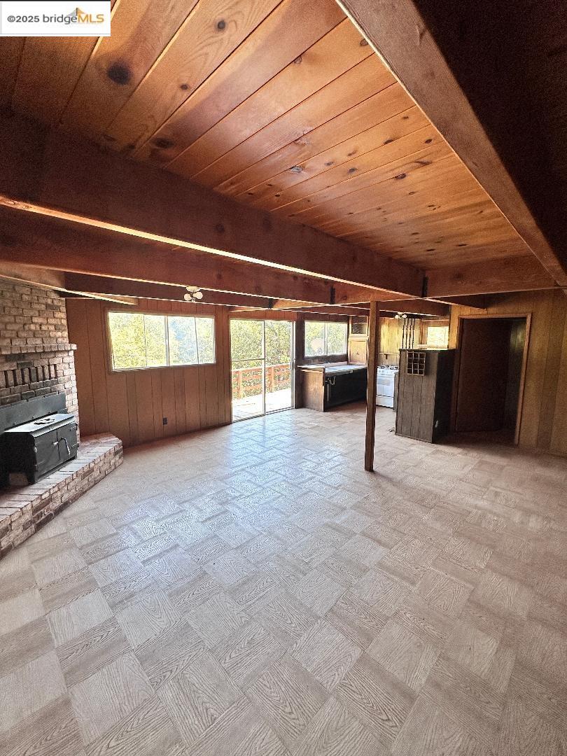 Detail Gallery Image 5 of 17 For 22071 Fallview Ct., Sonora,  CA 95370 - 3 Beds | 2/1 Baths