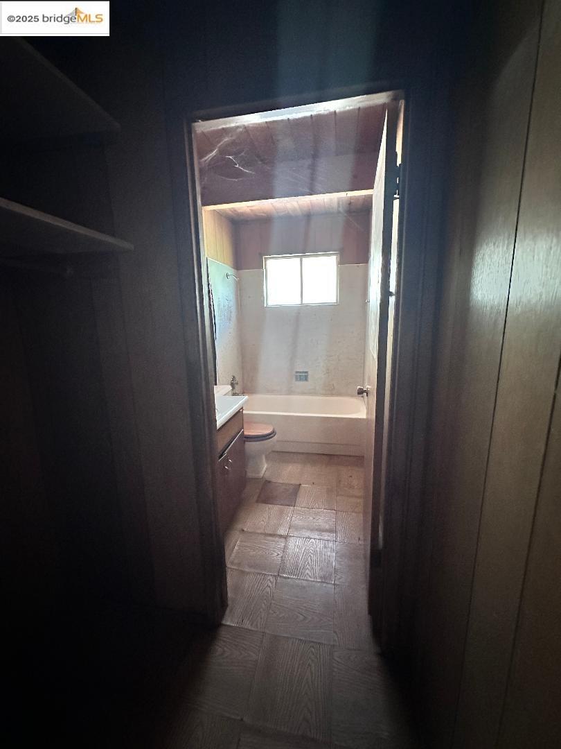 Detail Gallery Image 7 of 17 For 22071 Fallview Ct., Sonora,  CA 95370 - 3 Beds | 2/1 Baths