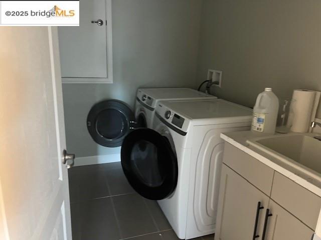 Detail Gallery Image 7 of 13 For 3745 Castellina Way, Manteca,  CA 95337 - 4 Beds | 3/1 Baths