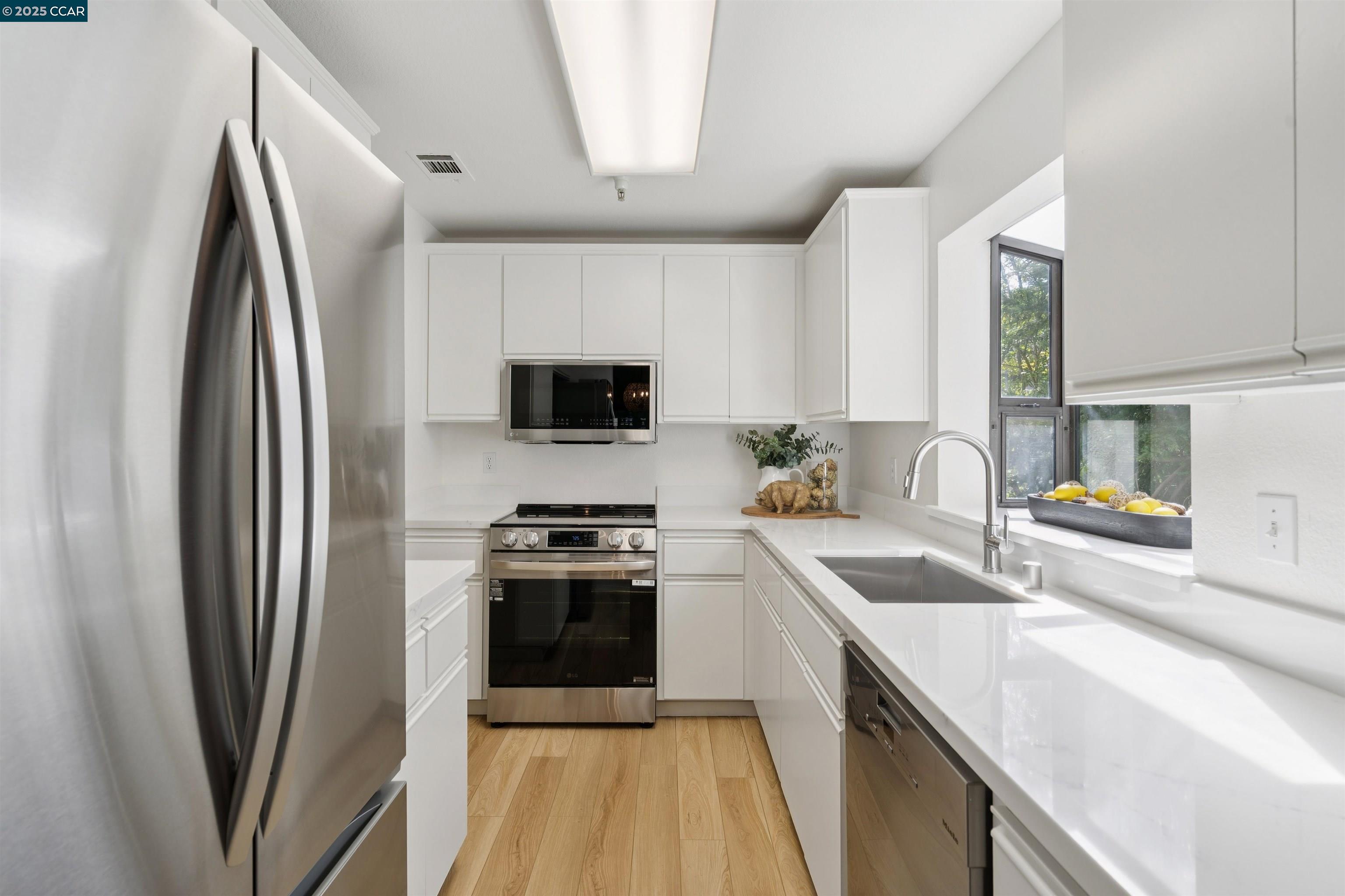 Photo #4: 41113776 Listing 