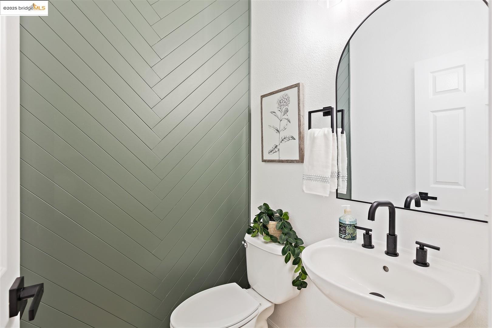 Detail Gallery Image 18 of 60 For 4153 Clarinbridge Cir, Dublin,  CA 94568 - 1 Beds | 1/1 Baths