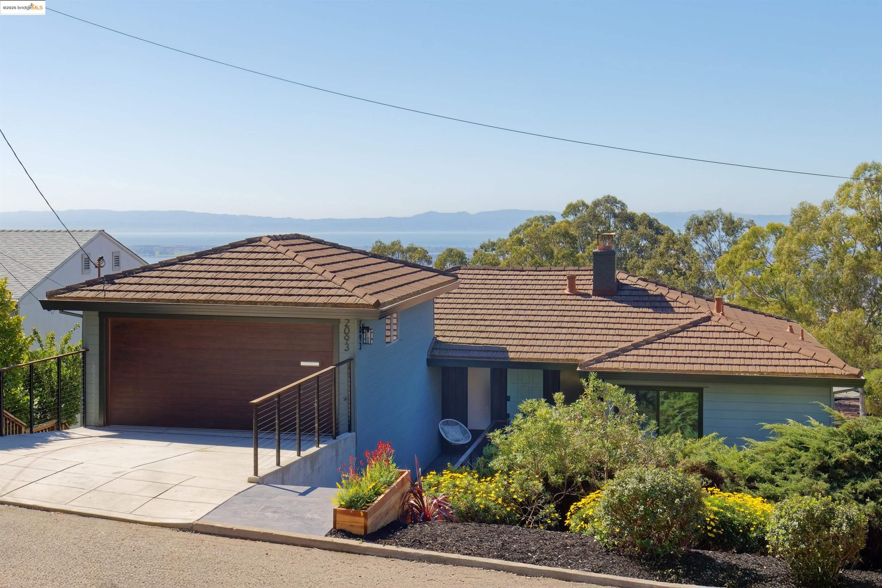 Front Image Thumbnail for EB41113784