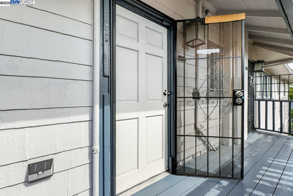 Detail Gallery Image 44 of 60 For 2138 19th Ave, Oakland,  CA 94606 - – Beds | – Baths