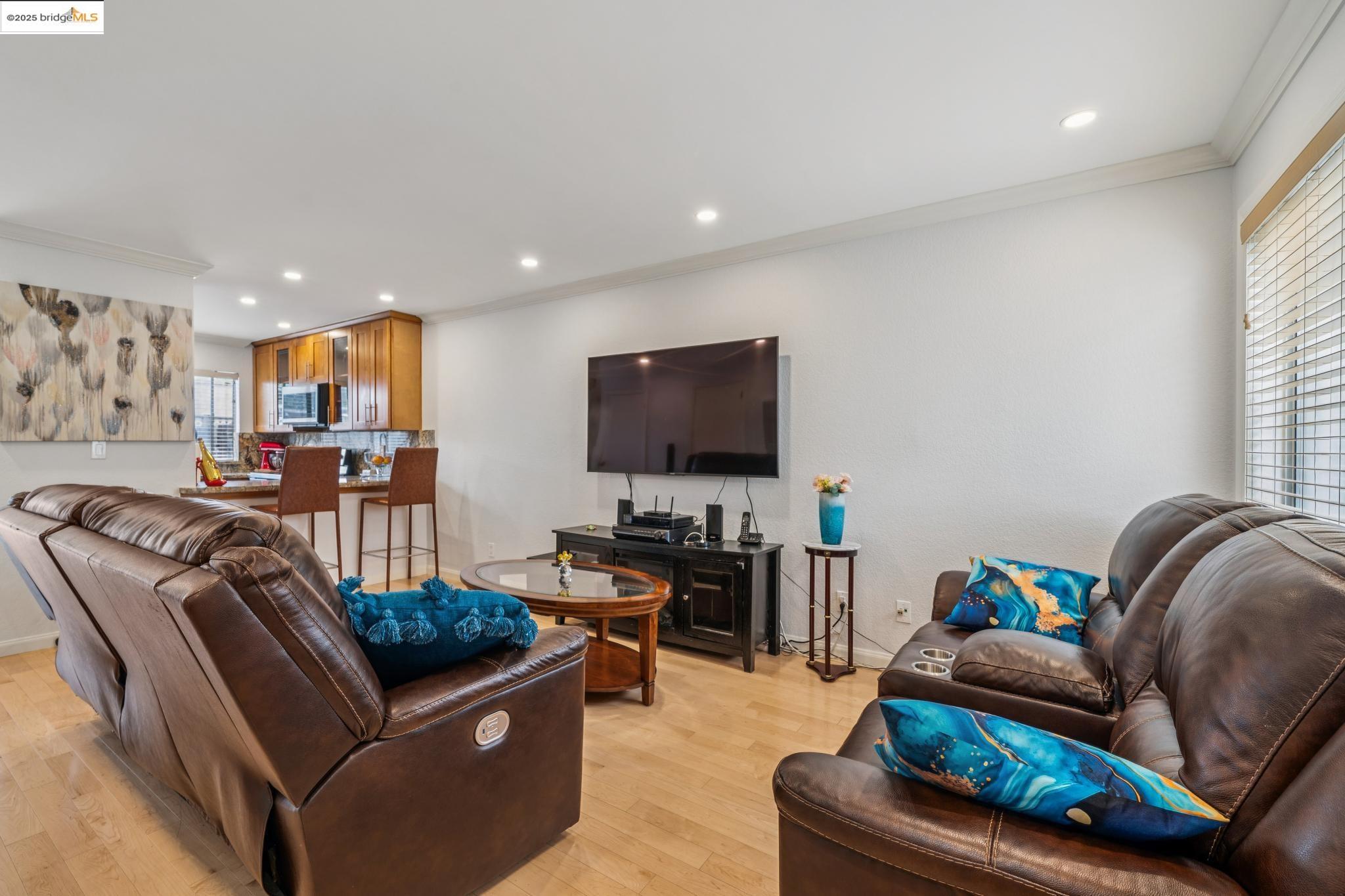 Photo #4: 41113790 Listing 