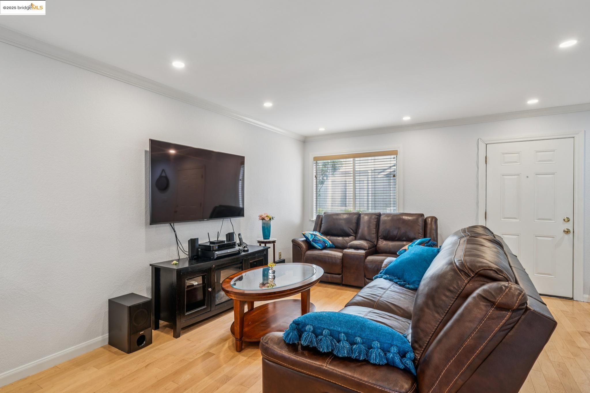 Photo #6: 41113790 Listing 