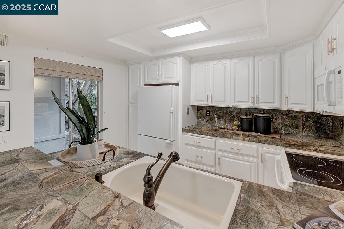 Photo #4: 41113793 Listing 