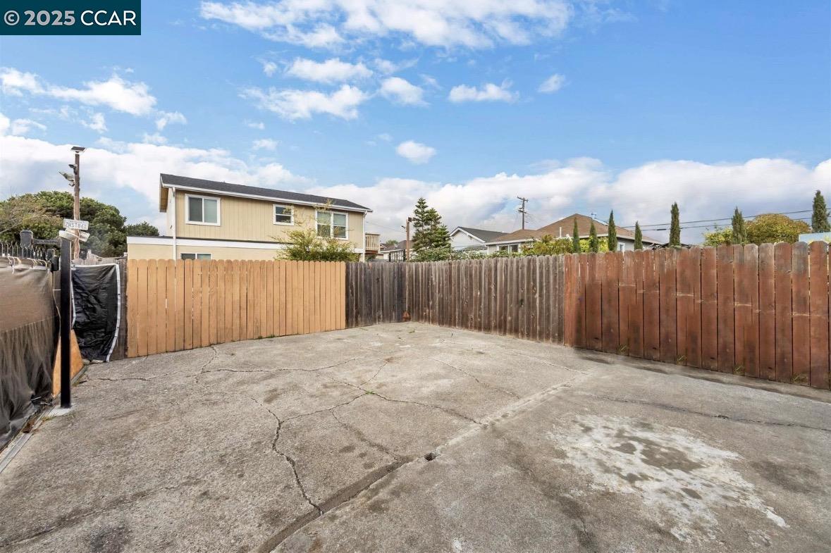 Detail Gallery Image 17 of 20 For 421 Barrett Ave, Richmond,  CA 94801 - – Beds | – Baths