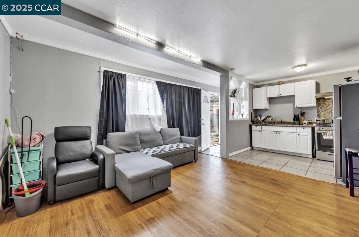 Detail Gallery Image 7 of 20 For 421 Barrett Ave, Richmond,  CA 94801 - – Beds | – Baths