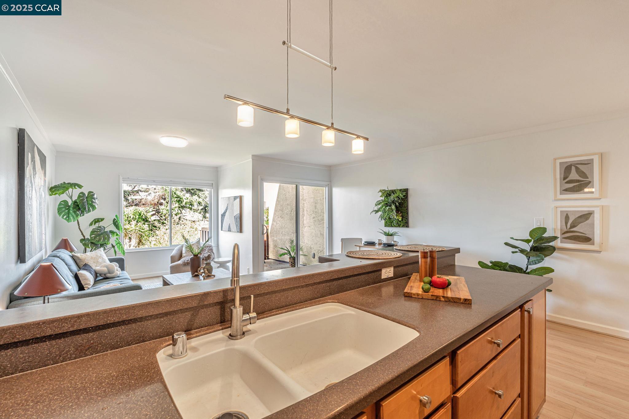 Photo #11: 41113799 Listing: Photo #11