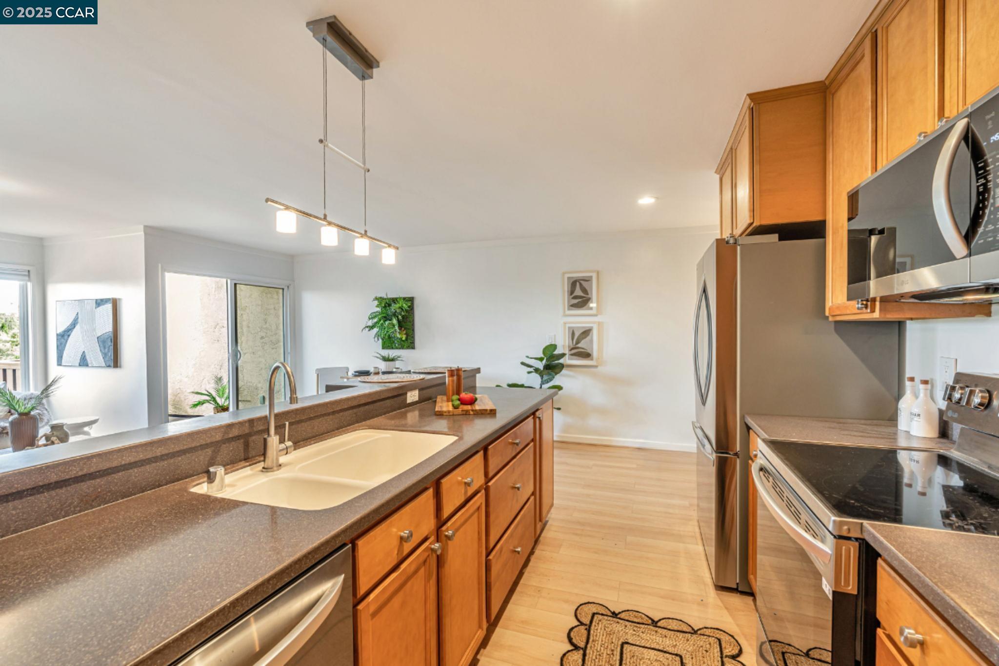 Photo #8: 41113799 Listing: Photo #8