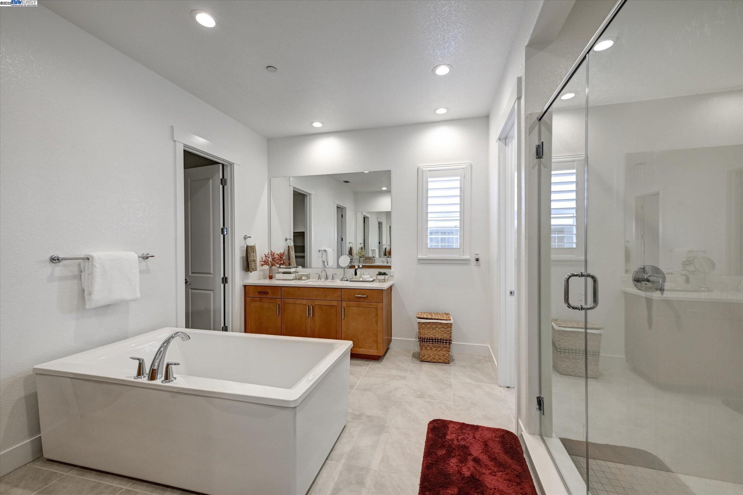 Detail Gallery Image 26 of 48 For 4072 Whitney Vista Ln, Rocklin,  CA 95677 - 4 Beds | 3/1 Baths