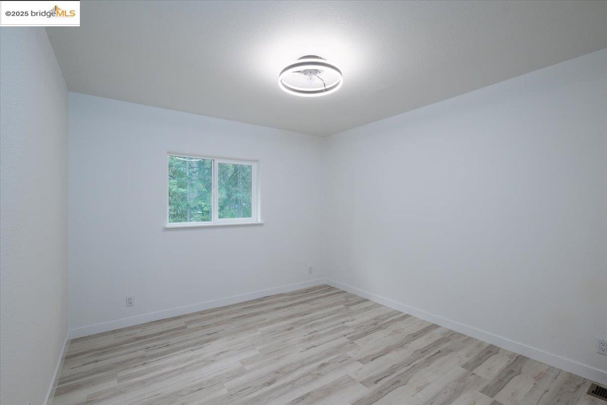 Detail Gallery Image 13 of 30 For 22749 Confidence Rd, Twain Harte,  CA 95383 - 3 Beds | 3 Baths