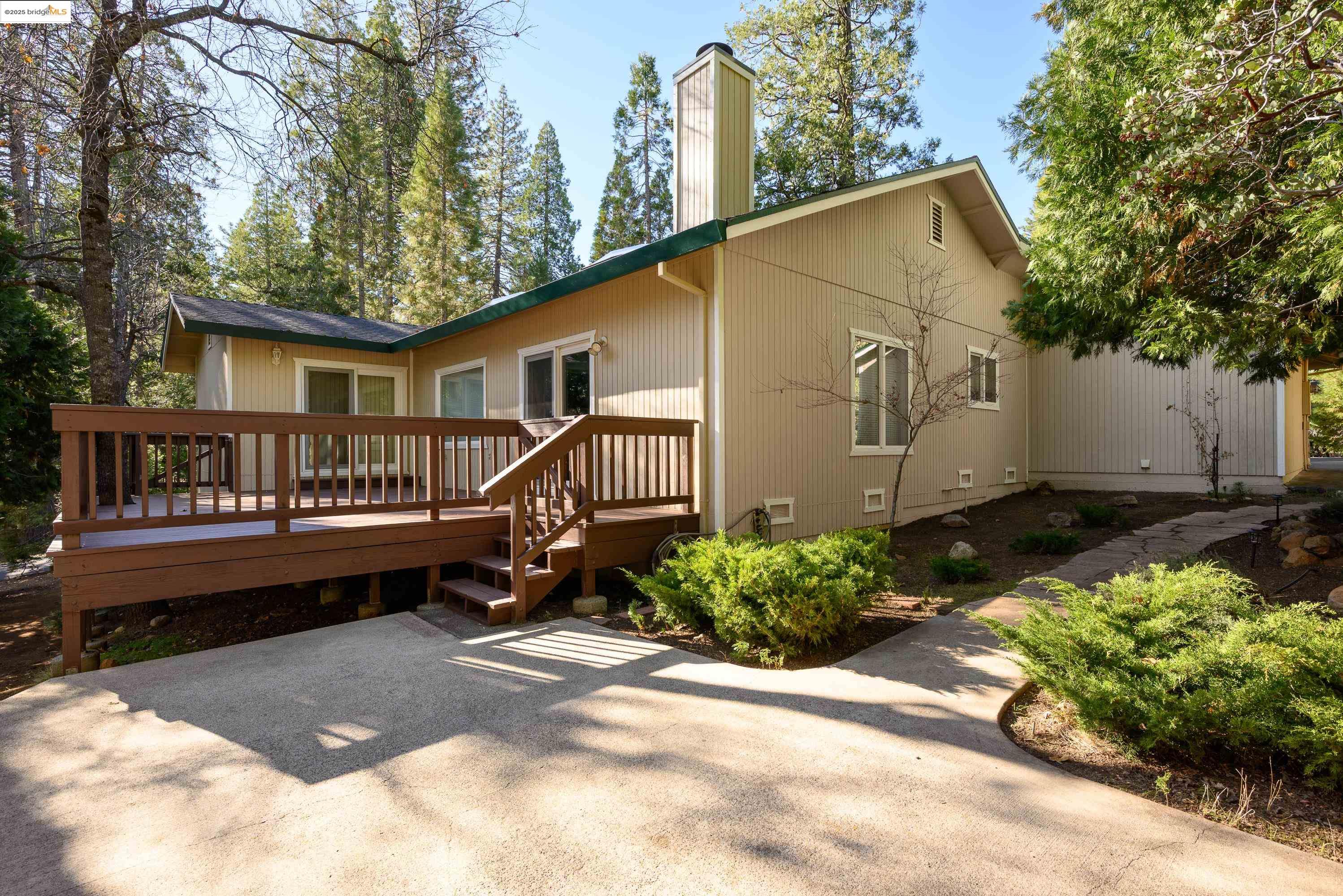 Detail Gallery Image 21 of 30 For 22749 Confidence Rd, Twain Harte,  CA 95383 - 3 Beds | 3 Baths