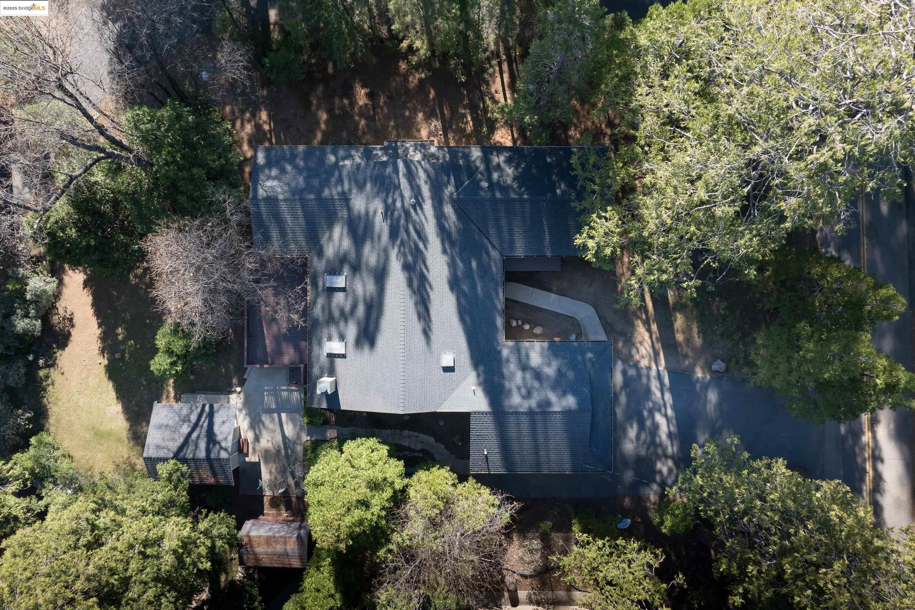 Detail Gallery Image 28 of 30 For 22749 Confidence Rd, Twain Harte,  CA 95383 - 3 Beds | 3 Baths