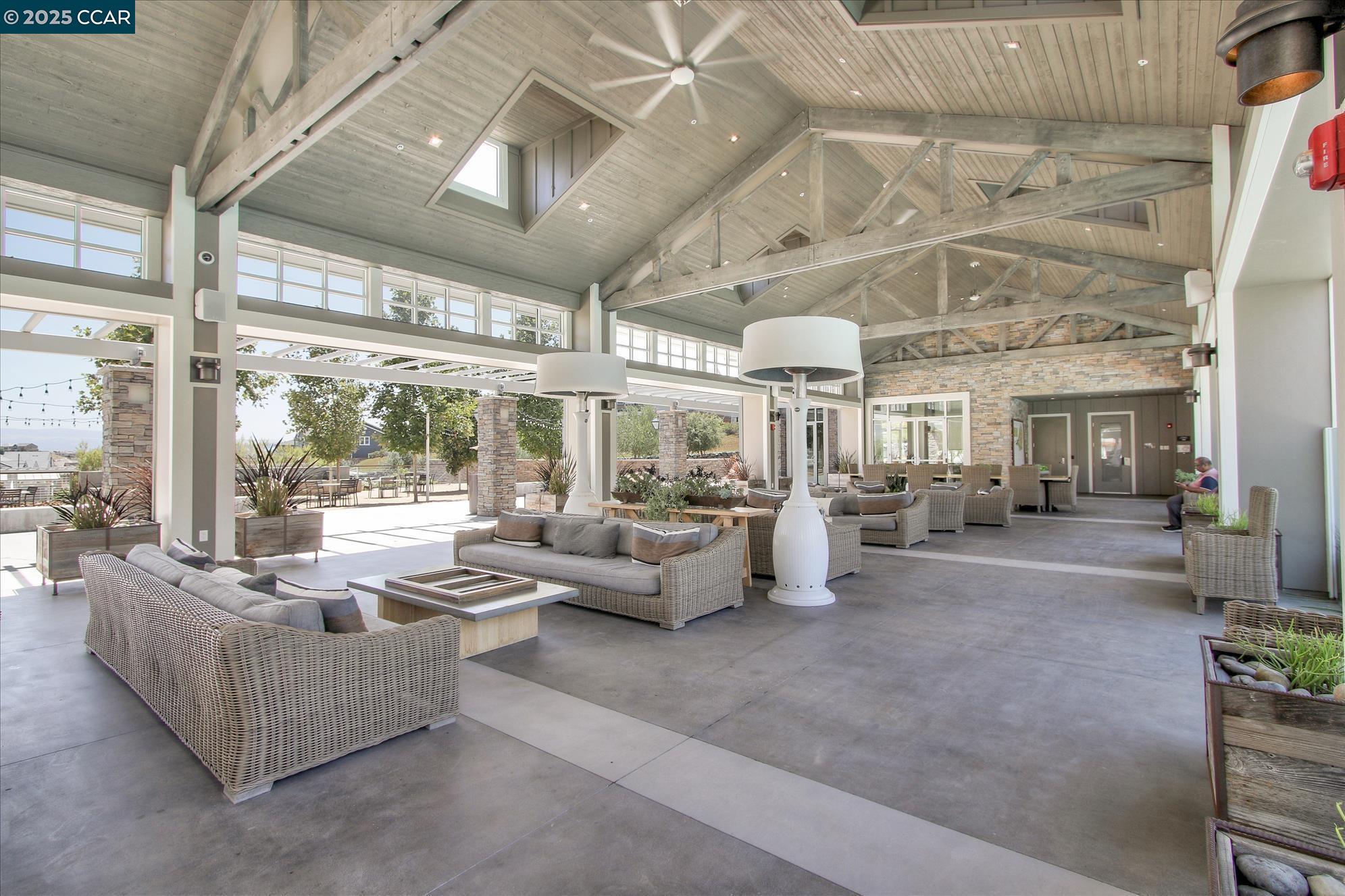 Detail Gallery Image 27 of 40 For 4016 Windsor Way, Dublin,  CA 94568 - 3 Beds | 3/1 Baths