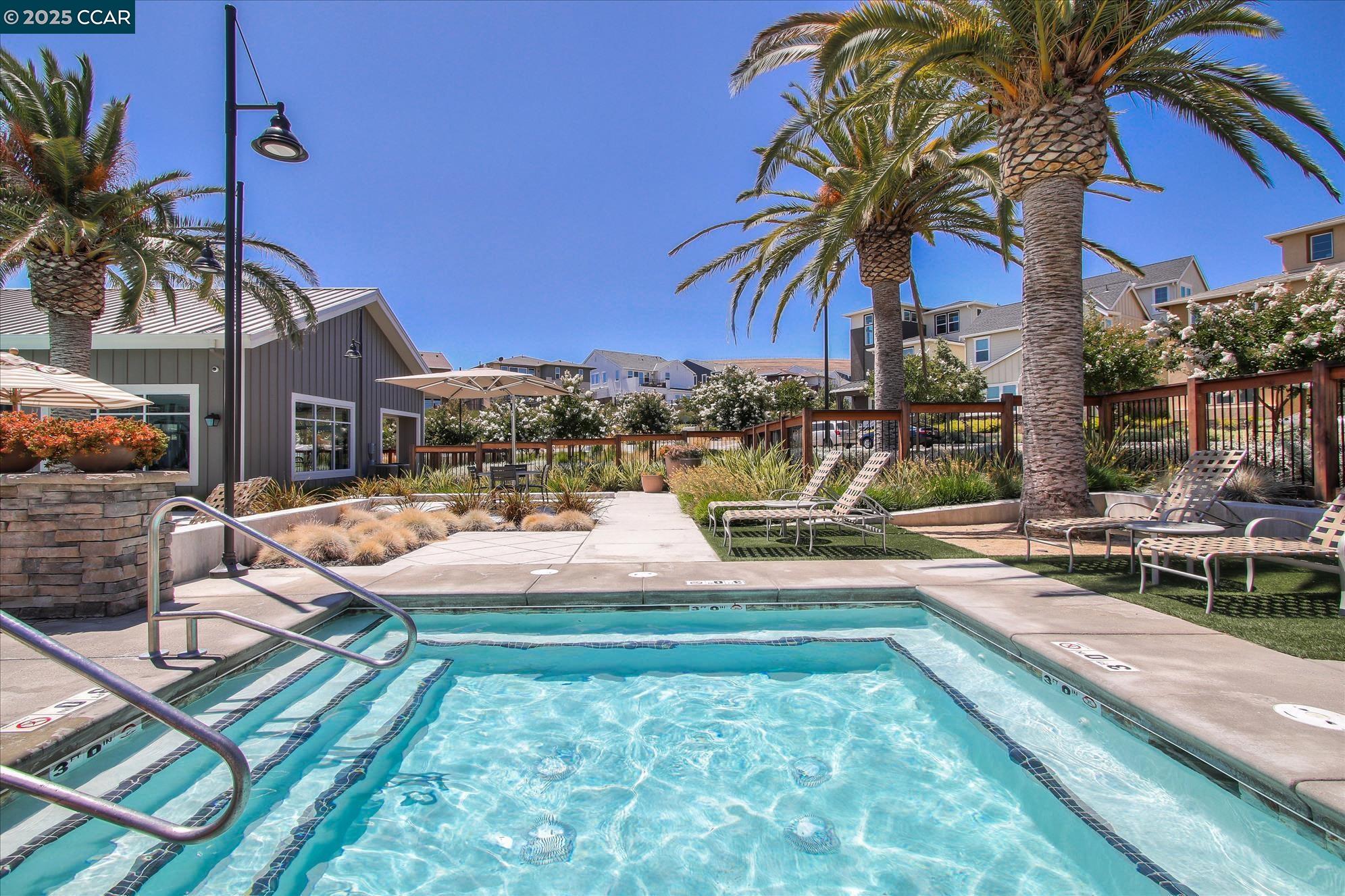 Detail Gallery Image 35 of 40 For 4016 Windsor Way, Dublin,  CA 94568 - 3 Beds | 3/1 Baths