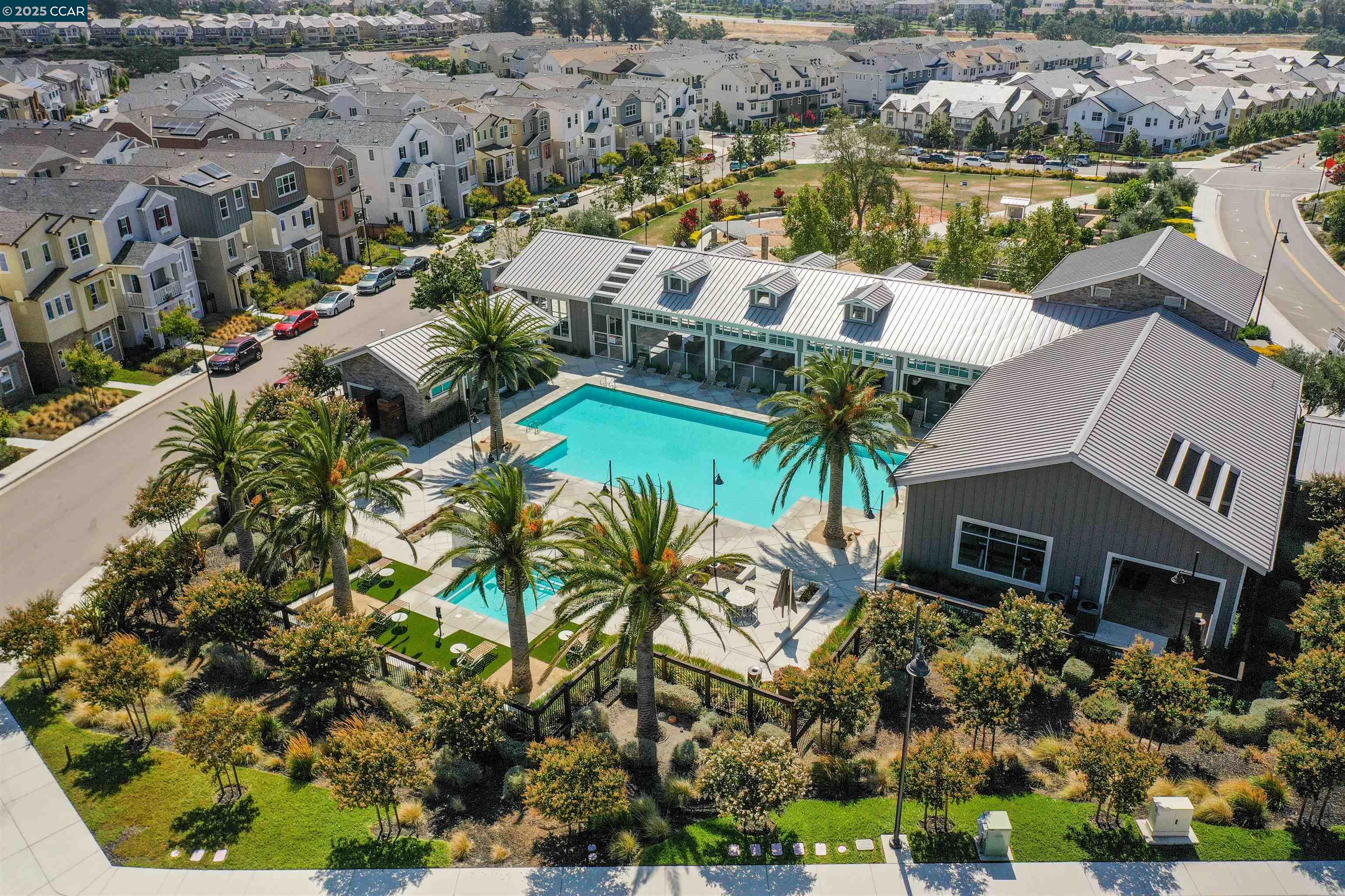 Detail Gallery Image 37 of 40 For 4016 Windsor Way, Dublin,  CA 94568 - 3 Beds | 3/1 Baths