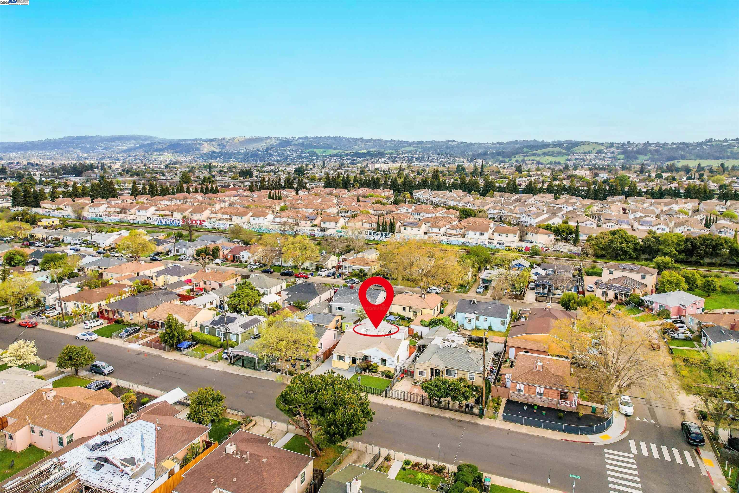 Detail Gallery Image 20 of 23 For 11132 Acalanes Dr, Oakland,  CA 94603 - 4 Beds | 2 Baths