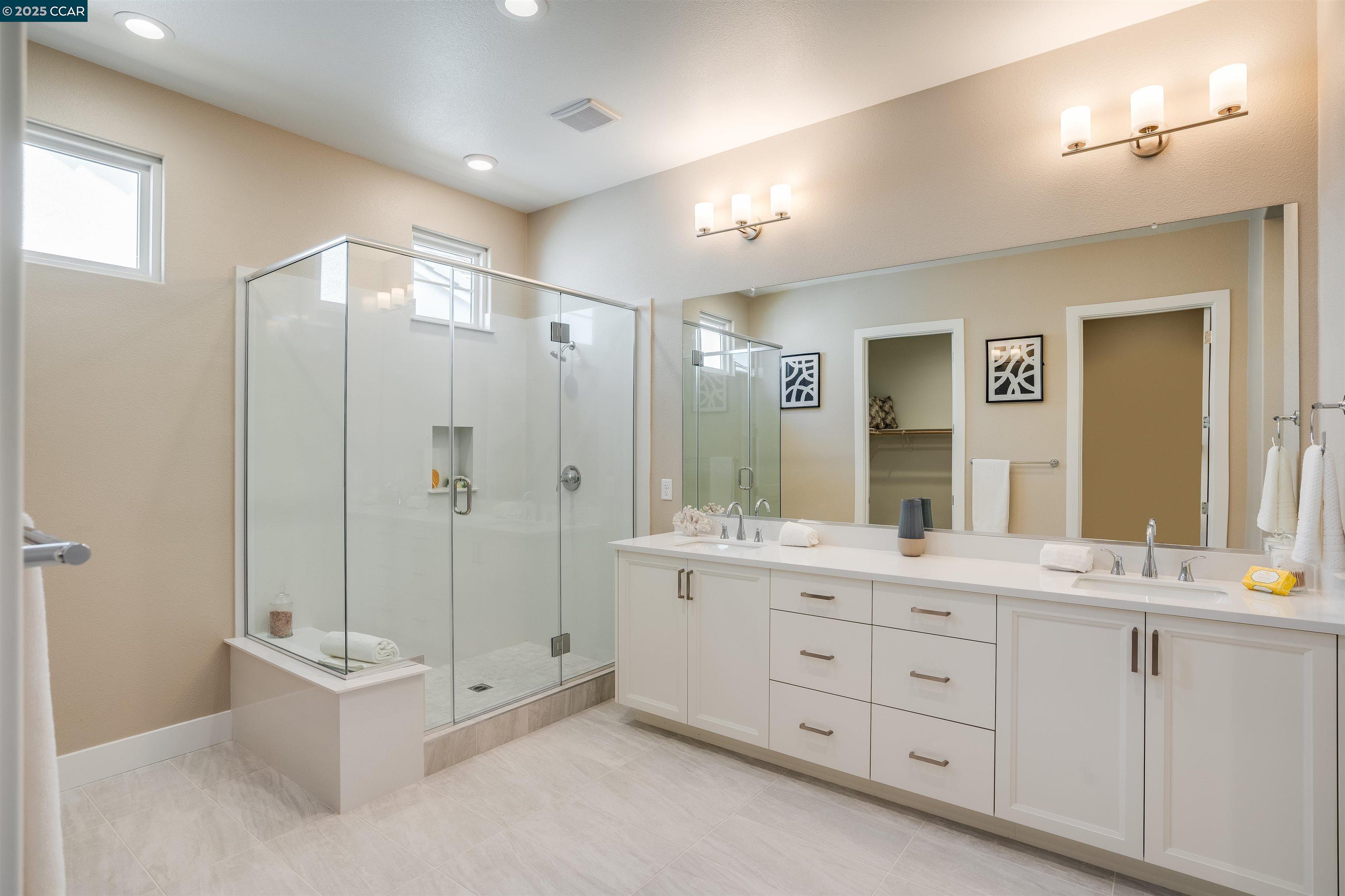 Detail Gallery Image 15 of 39 For 1672 White Rock Drive, Tracy,  CA 95377 - 2 Beds | 2/1 Baths