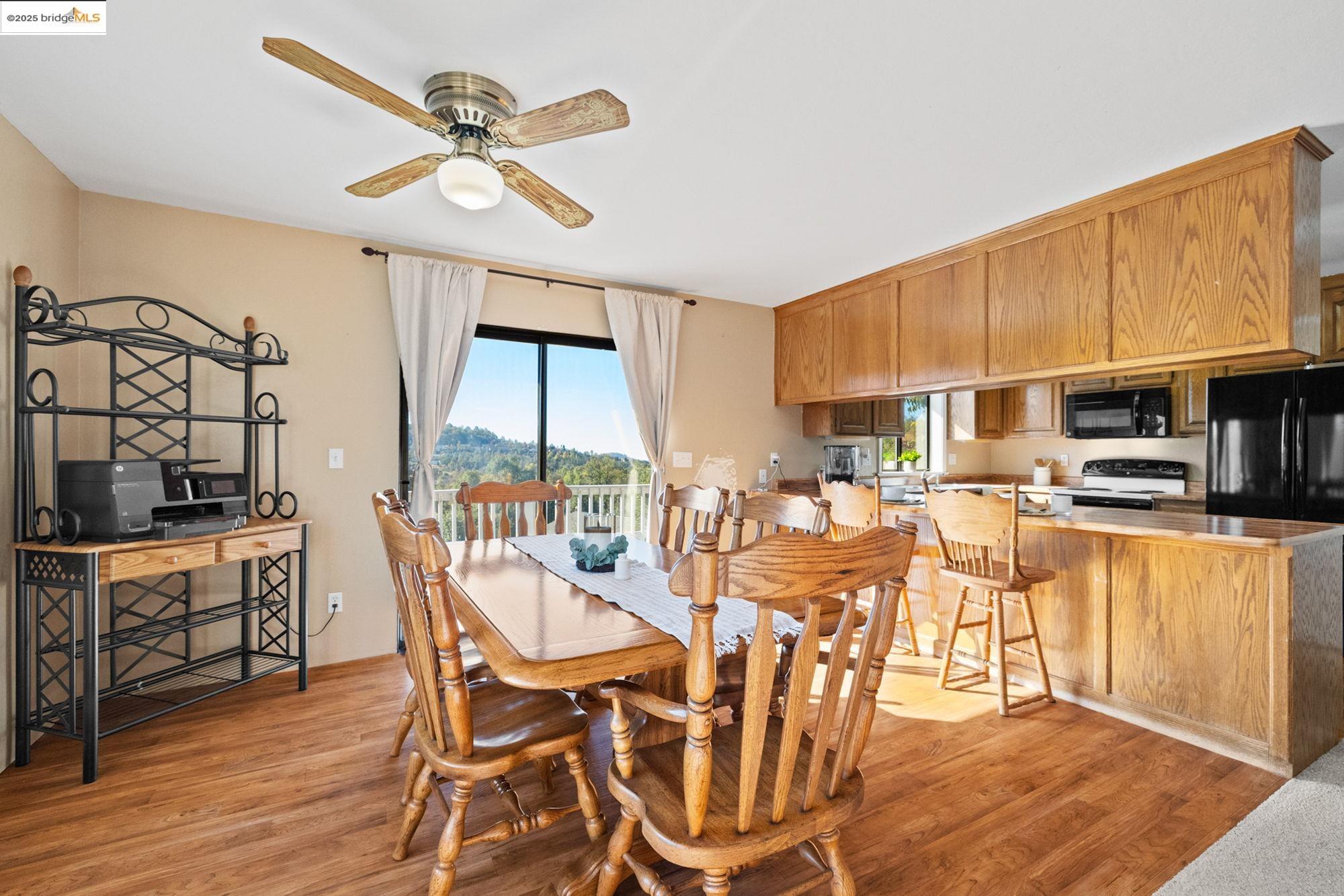 Detail Gallery Image 8 of 34 For 17347 Valley Oak Dr, Sonora,  CA 95370 - 4 Beds | 3 Baths