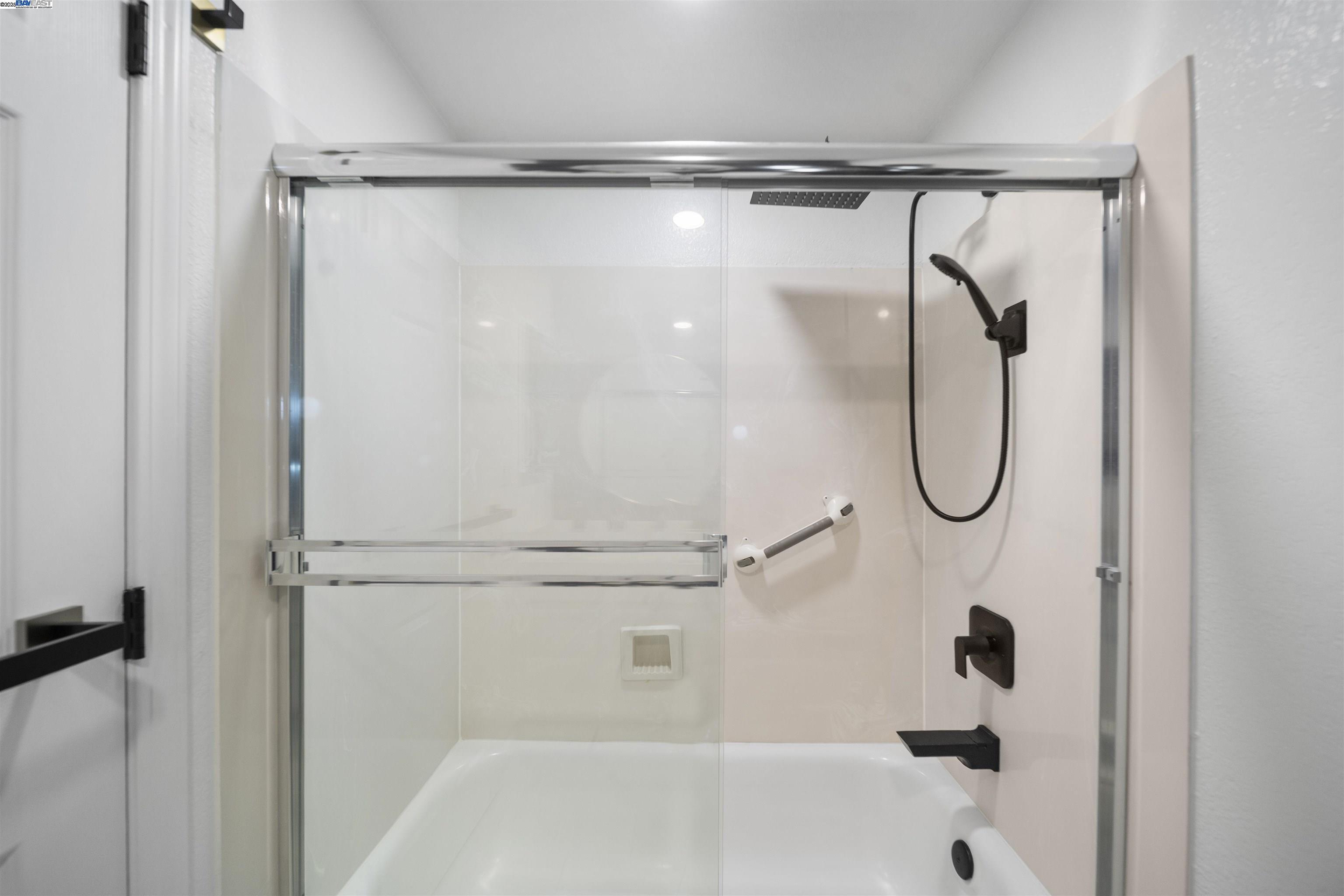 Photo #17: 41113899 Listing: Photo #17