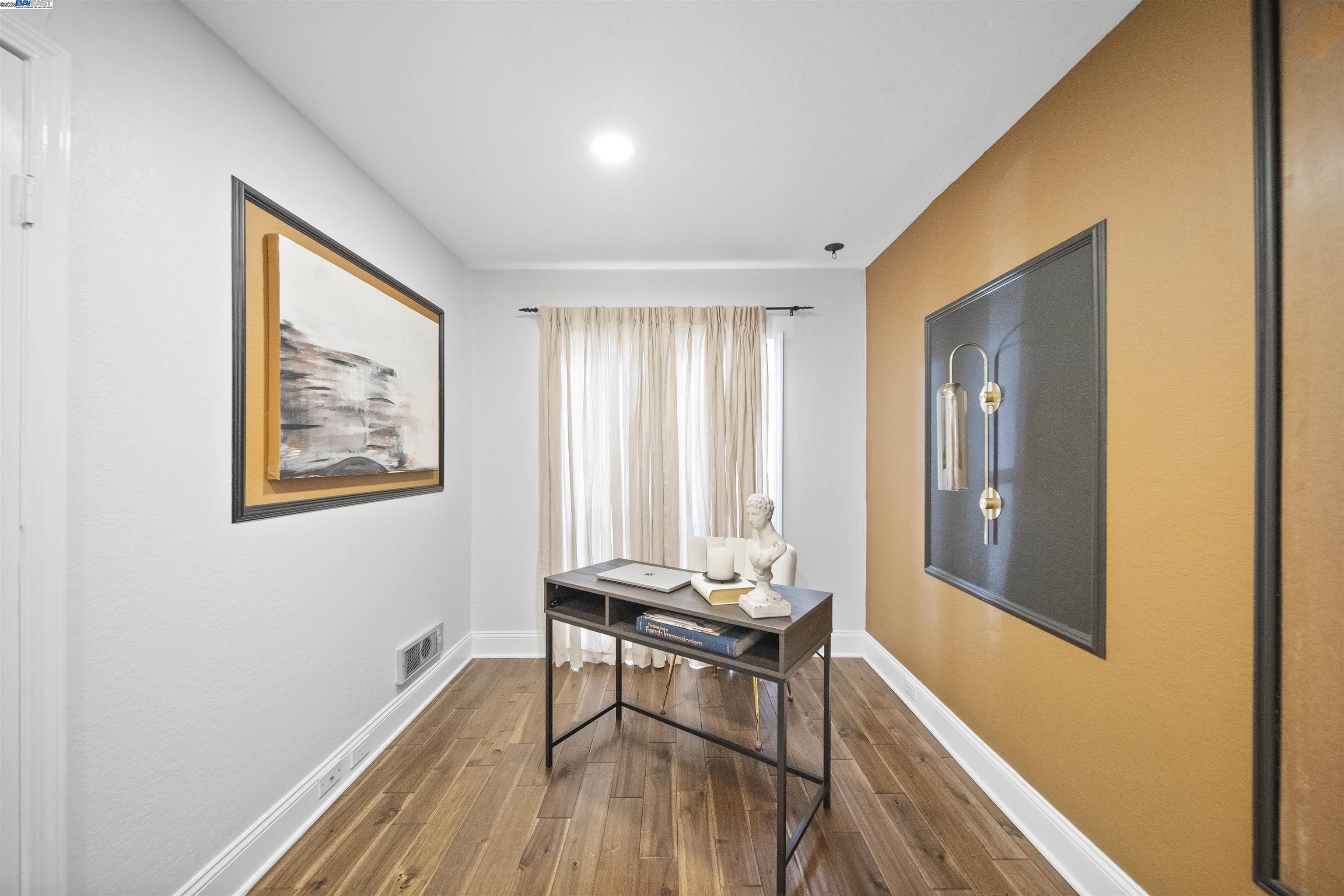 Photo #8: 41113899 Listing: Photo #8