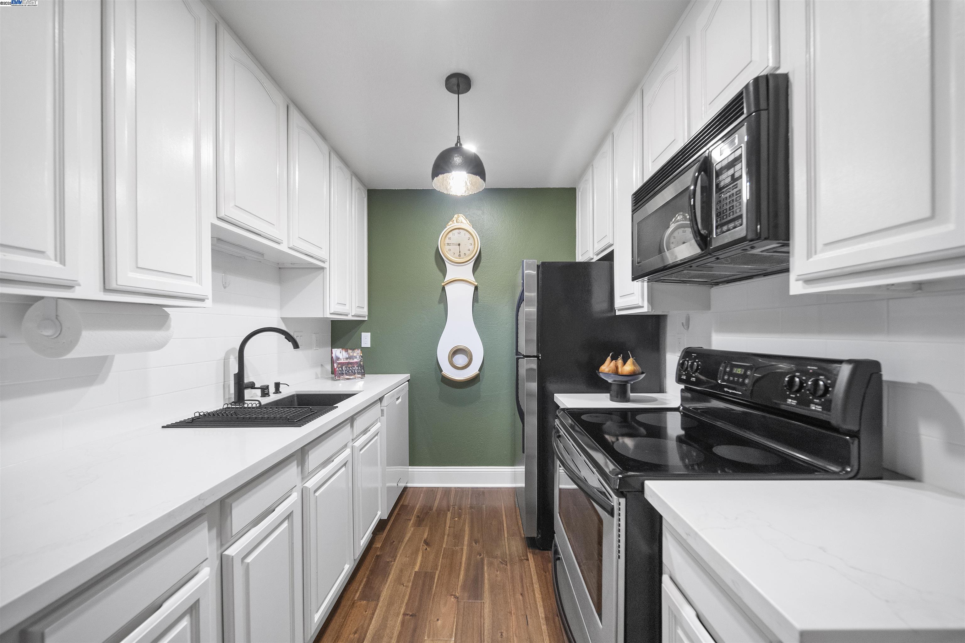 Photo #10: 41113899 Listing: Photo #10