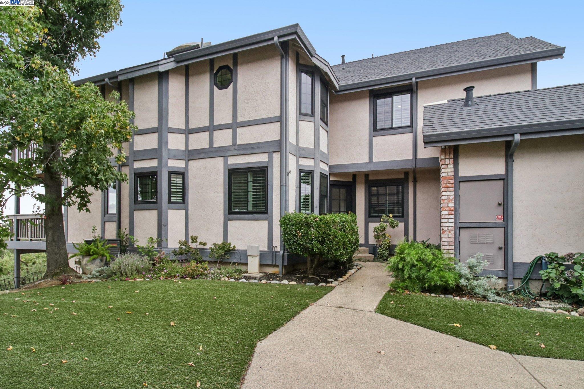 Condos For Sale in Lafayette, CA