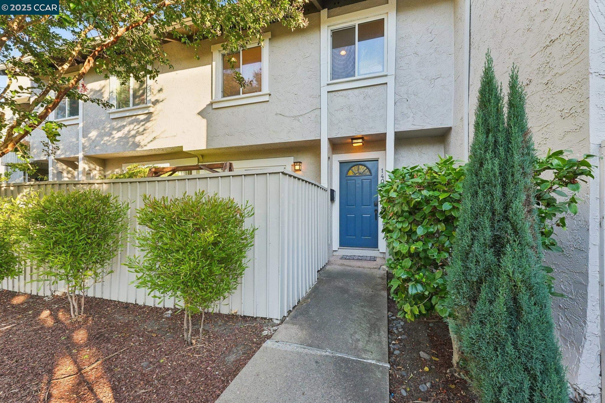 Front Image Thumbnail for CC41113905