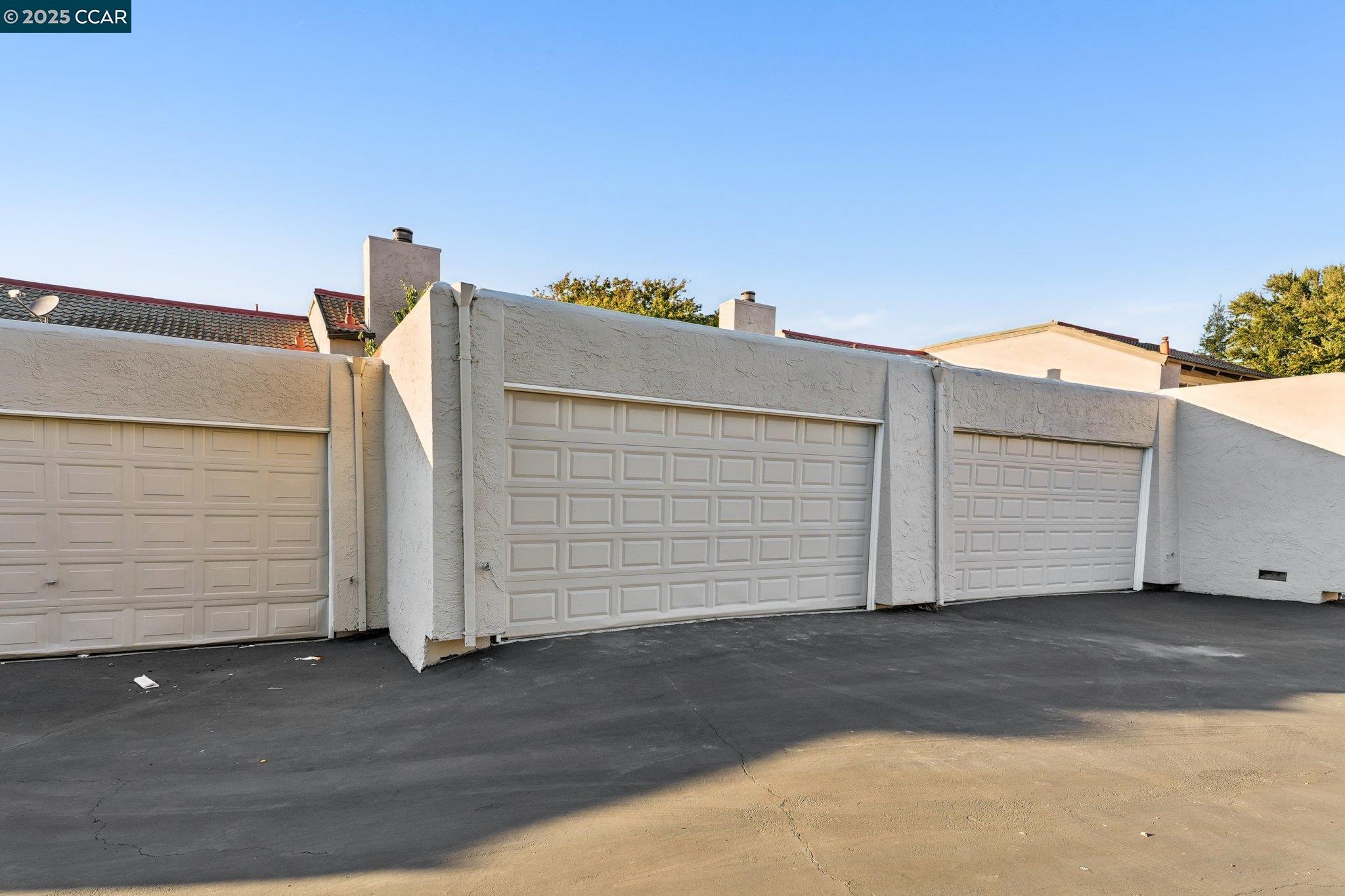 Photo #41: 41113905 Listing: Photo #41