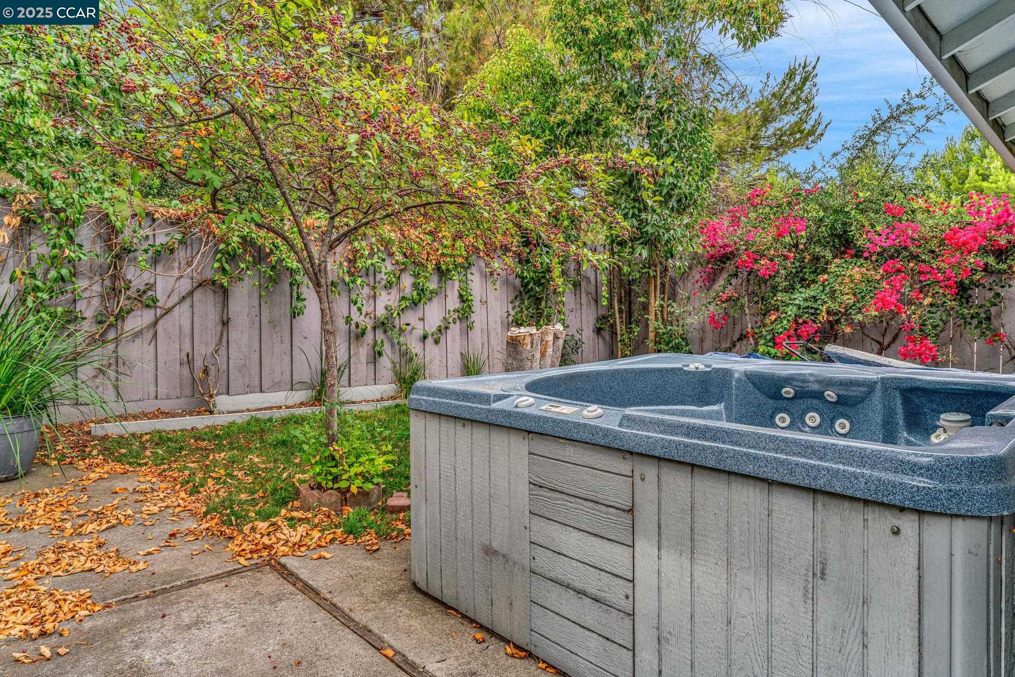 Detail Gallery Image 35 of 36 For 996 Coral Ridge Cir, Rodeo,  CA 94572 - 3 Beds | 2 Baths