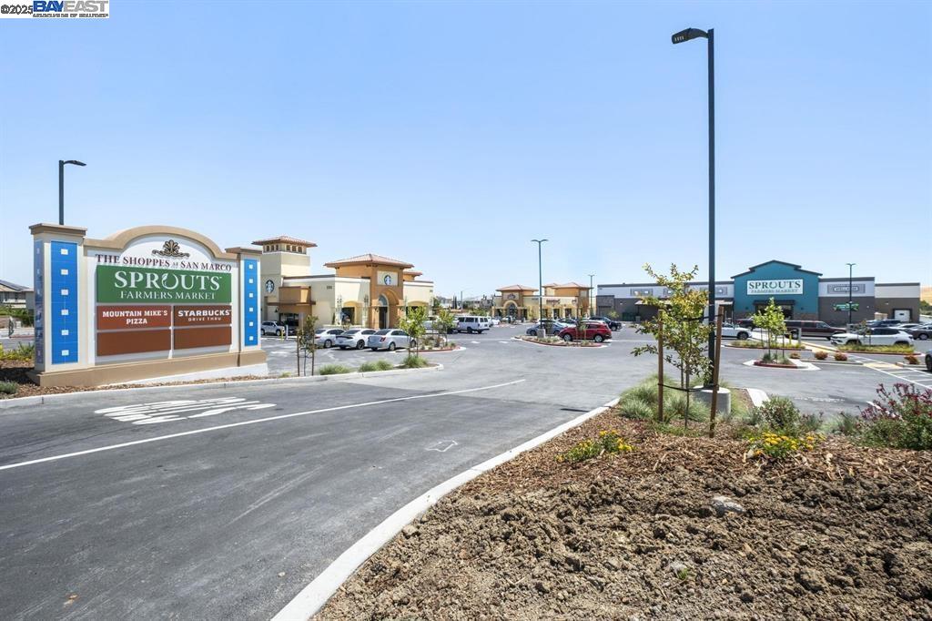 Detail Gallery Image 38 of 40 For 2525 Modena Dr., Pittsburg,  CA 94565 - 5 Beds | 3 Baths