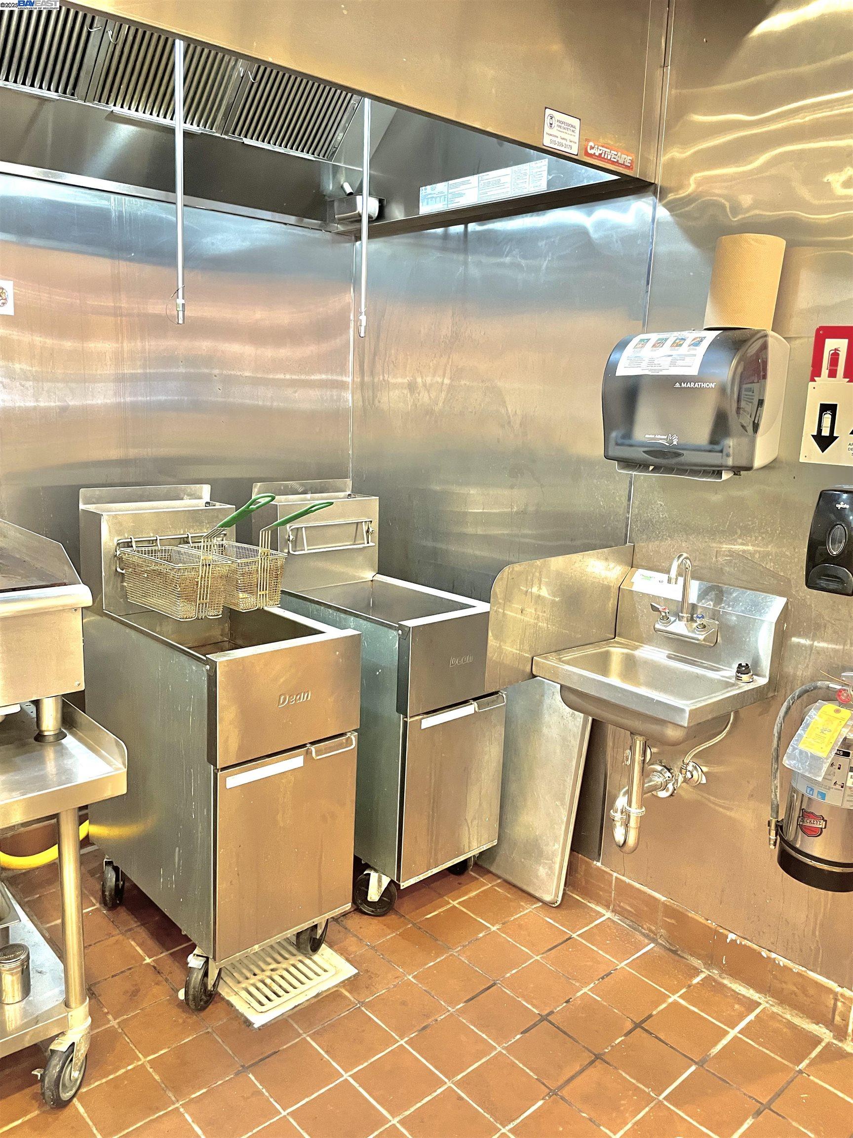 Detail Gallery Image 14 of 29 For , Oakland,  CA 94603 - – Beds | – Baths