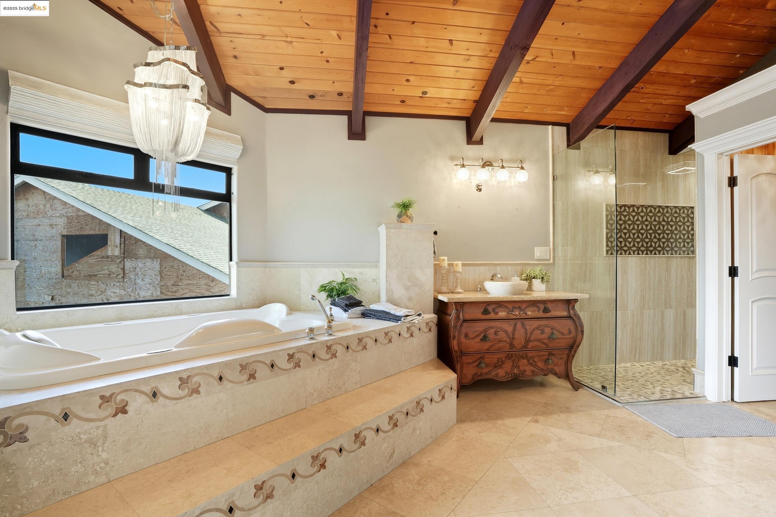 Detail Gallery Image 31 of 53 For 4814 South Pt, Discovery Bay,  CA 94505 - 5 Beds | 3 Baths