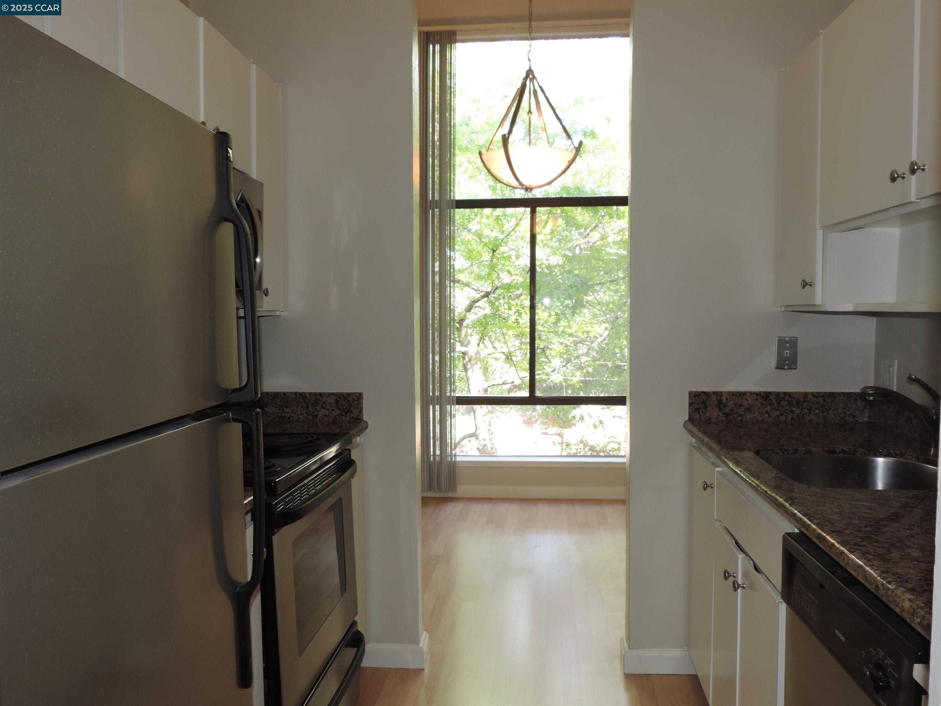 Detail Gallery Image 19 of 40 For 310 N Civic Dr. #315,  Walnut Creek,  CA 94596 - 1 Beds | 1 Baths