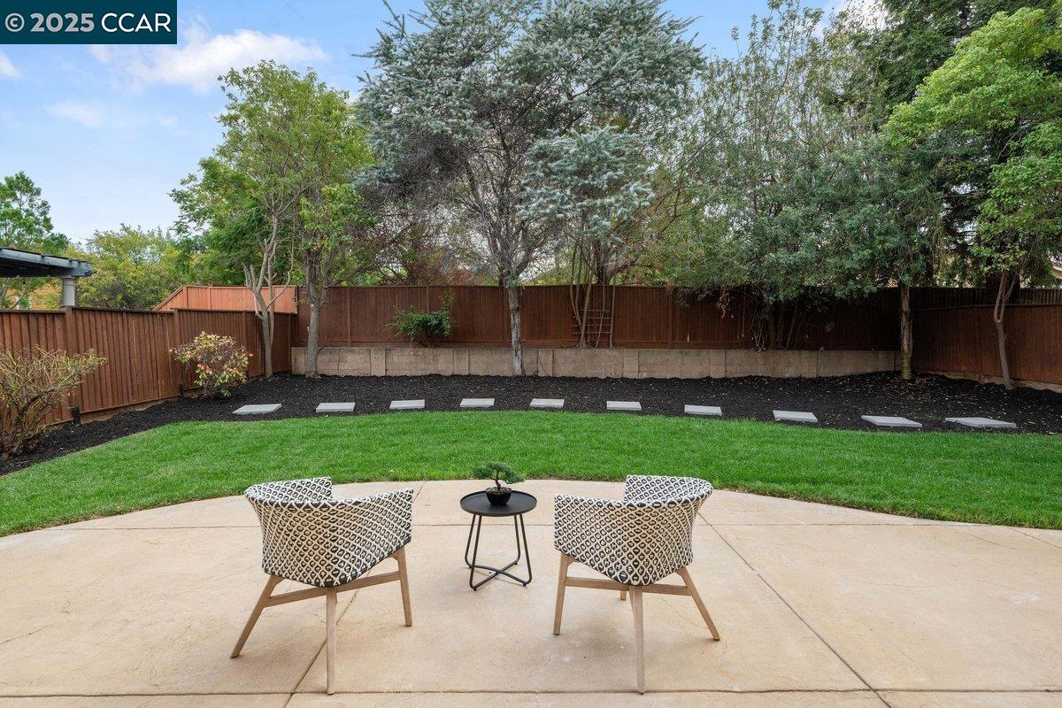 Detail Gallery Image 34 of 40 For 230 Wisteria Ln, Tracy,  CA 95377 - 4 Beds | 3 Baths