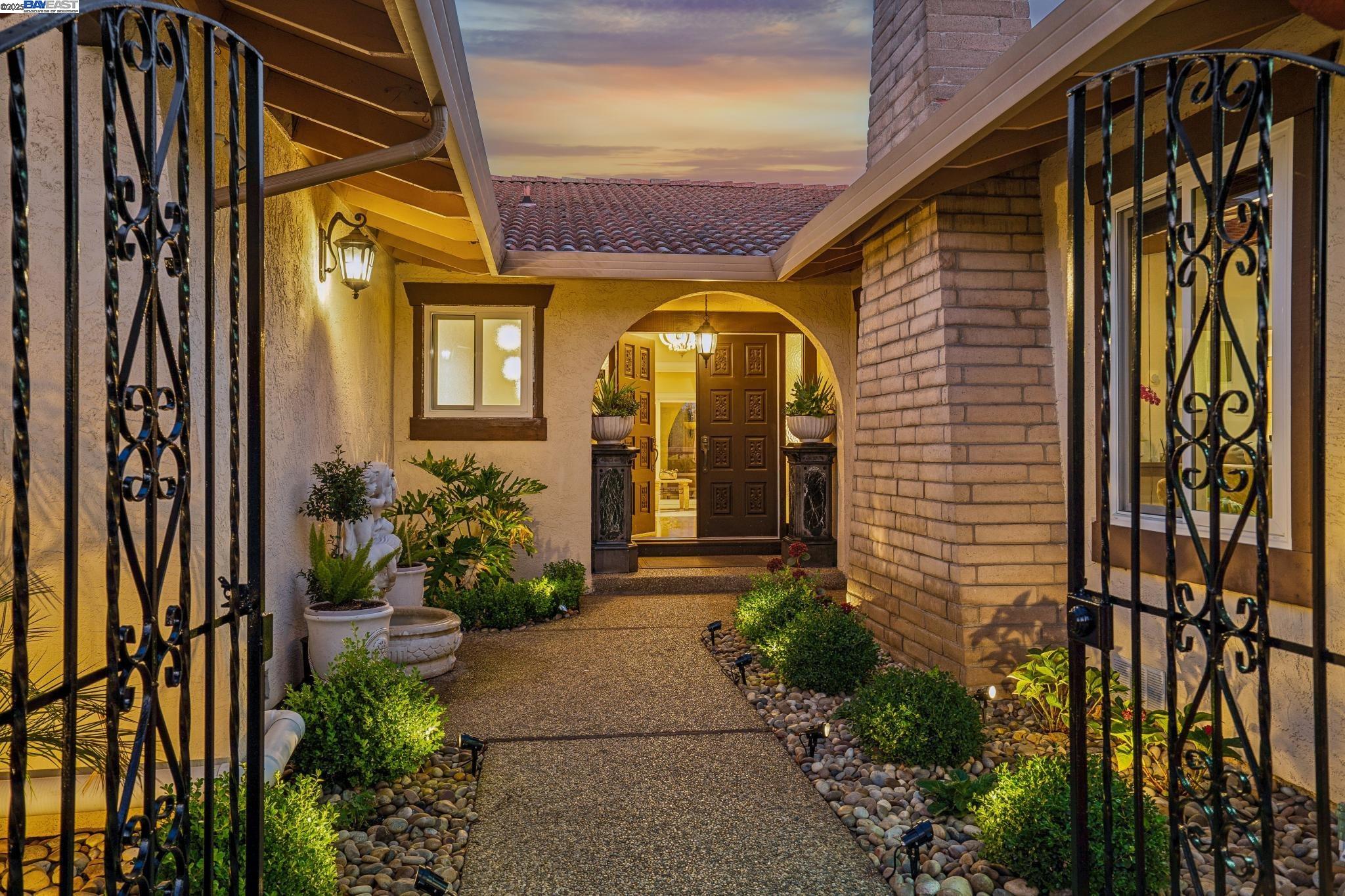 Detail Gallery Image 57 of 60 For 6066 Monte Verde Ct, Castro Valley,  CA 94552 - 4 Beds | 2/1 Baths