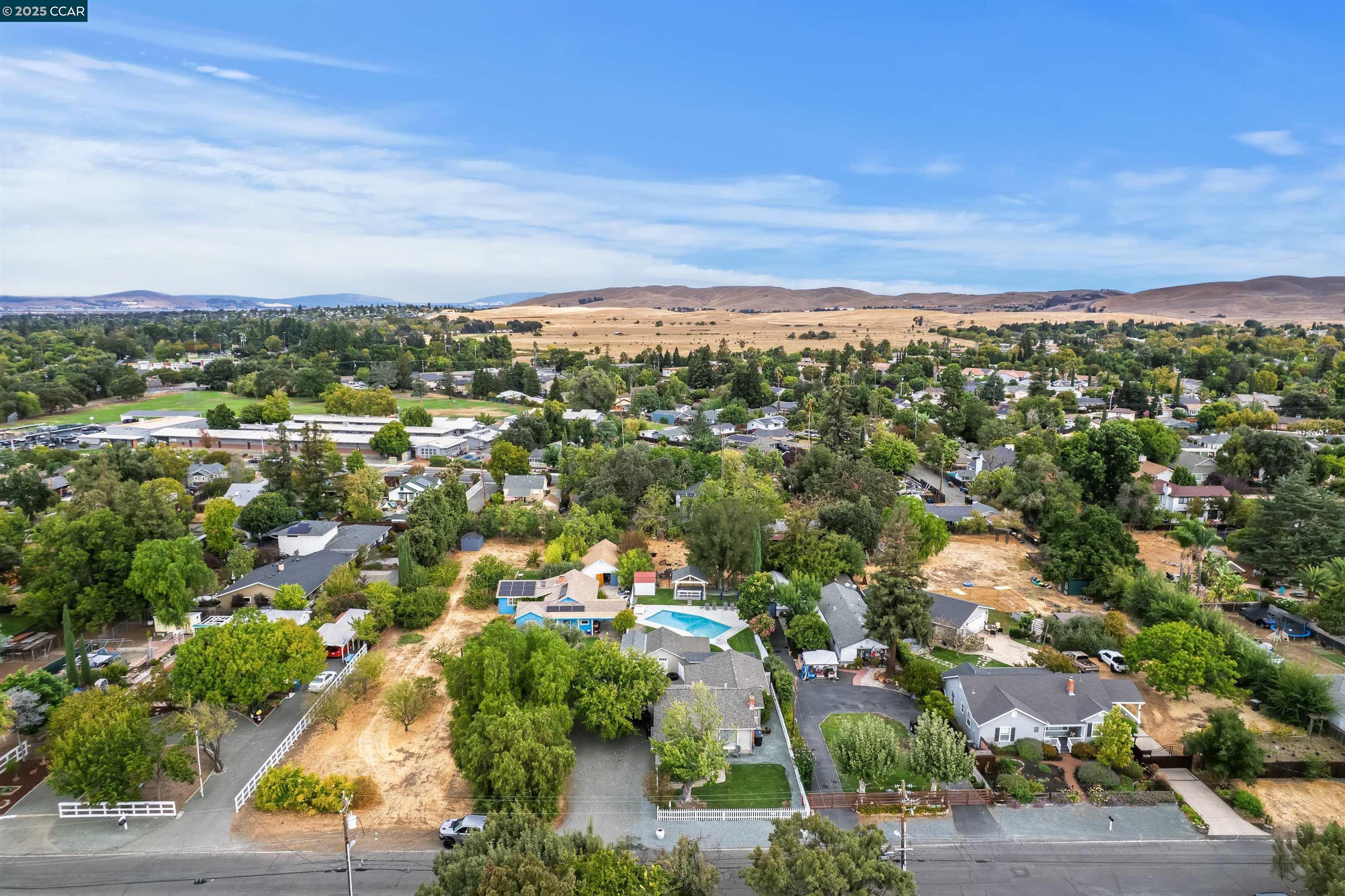 Detail Gallery Image 50 of 57 For 3399 Euclid Ave, Concord,  CA 94519 - 3 Beds | 2 Baths