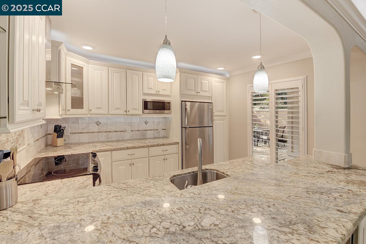 Photo #9: 41113932 Listing: Photo #9