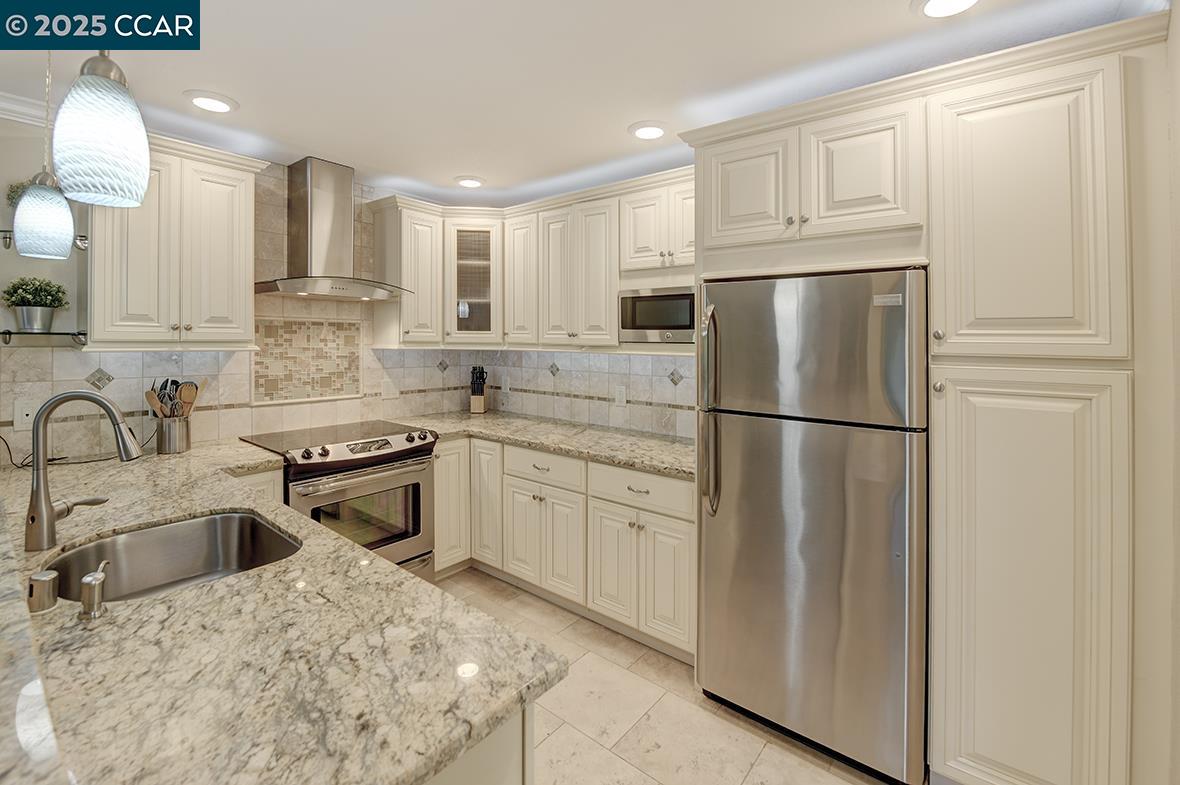 Photo #10: 41113932 Listing: Photo #10