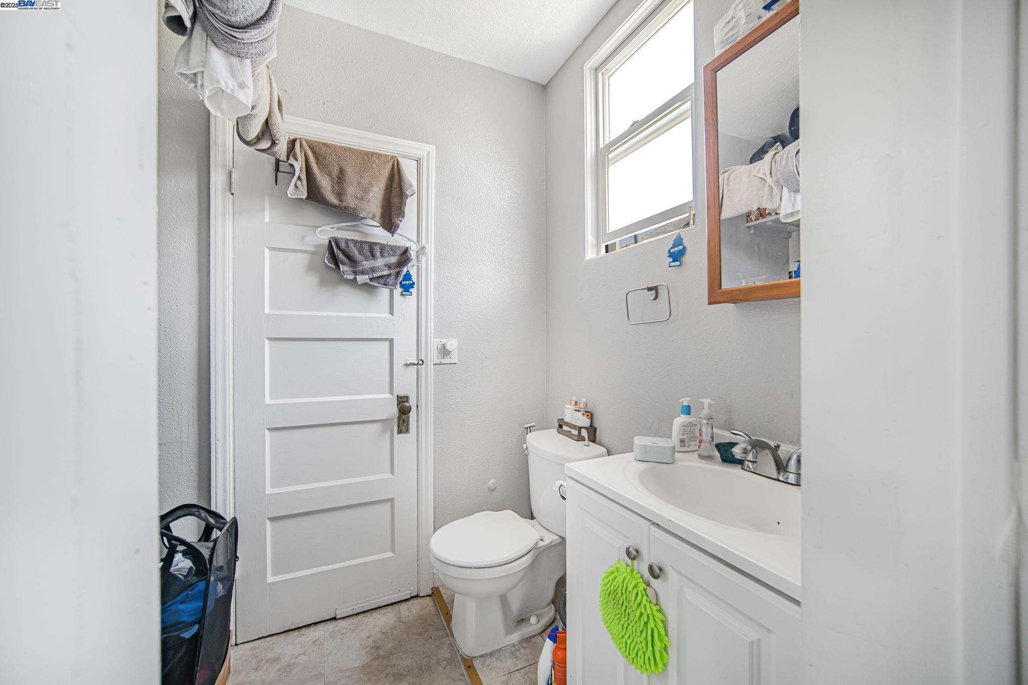 Detail Gallery Image 22 of 50 For 2110 Ashby Ave, Berkeley,  CA 94705 - – Beds | – Baths