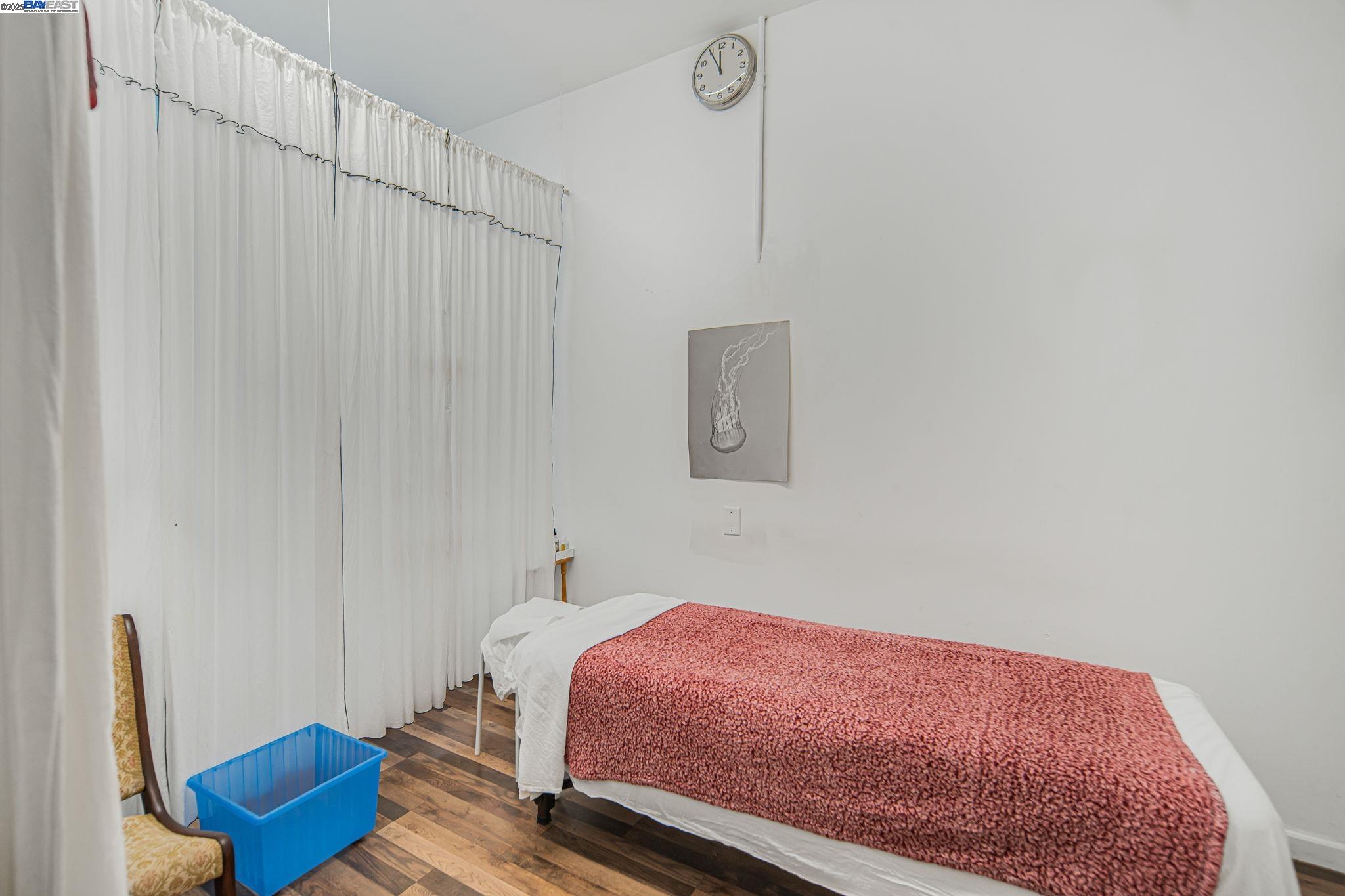 Detail Gallery Image 12 of 50 For 2110 Ashby Ave, Berkeley,  CA 94705 - – Beds | – Baths