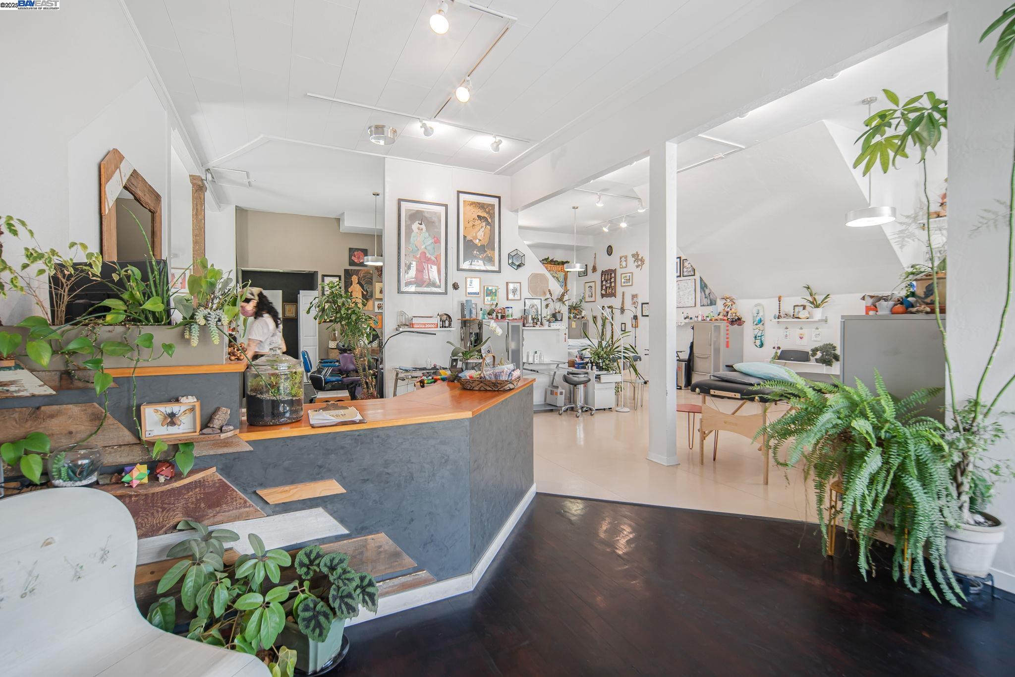 Detail Gallery Image 9 of 50 For 2110 Ashby Ave, Berkeley,  CA 94705 - – Beds | – Baths