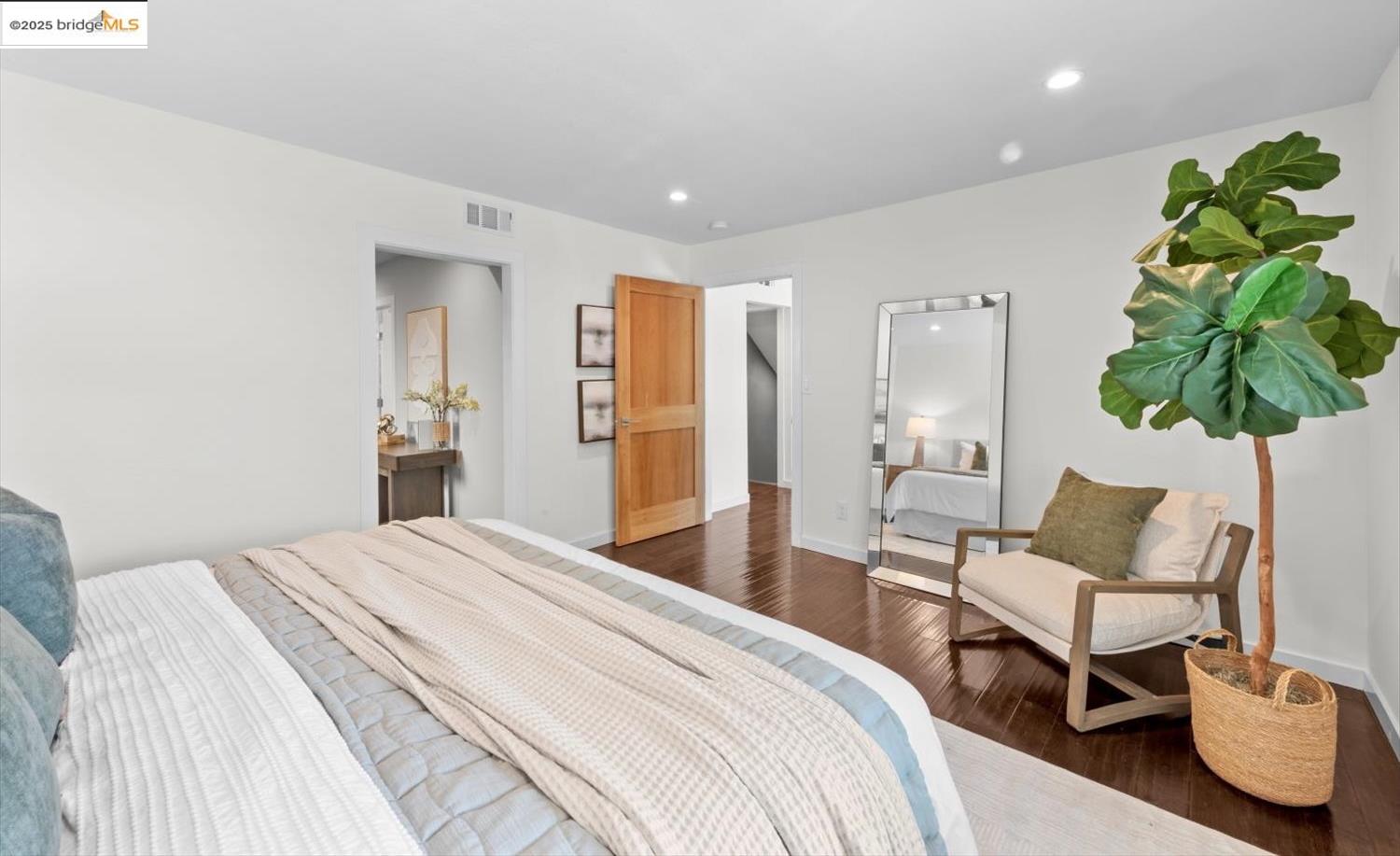 Detail Gallery Image 37 of 58 For 3209 Guido St, Oakland,  CA 94602 - 4 Beds | 3 Baths