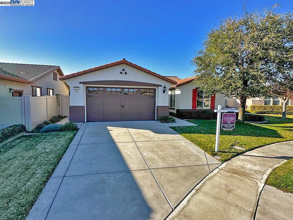 Detail Gallery Image 3 of 60 For 2387 Birdsong Pl, Manteca,  CA 95336 - 2 Beds | 2 Baths