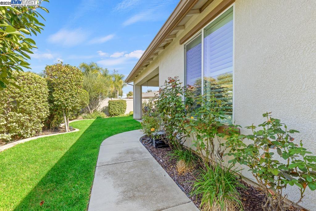 Detail Gallery Image 47 of 60 For 2387 Birdsong Pl, Manteca,  CA 95336 - 2 Beds | 2 Baths
