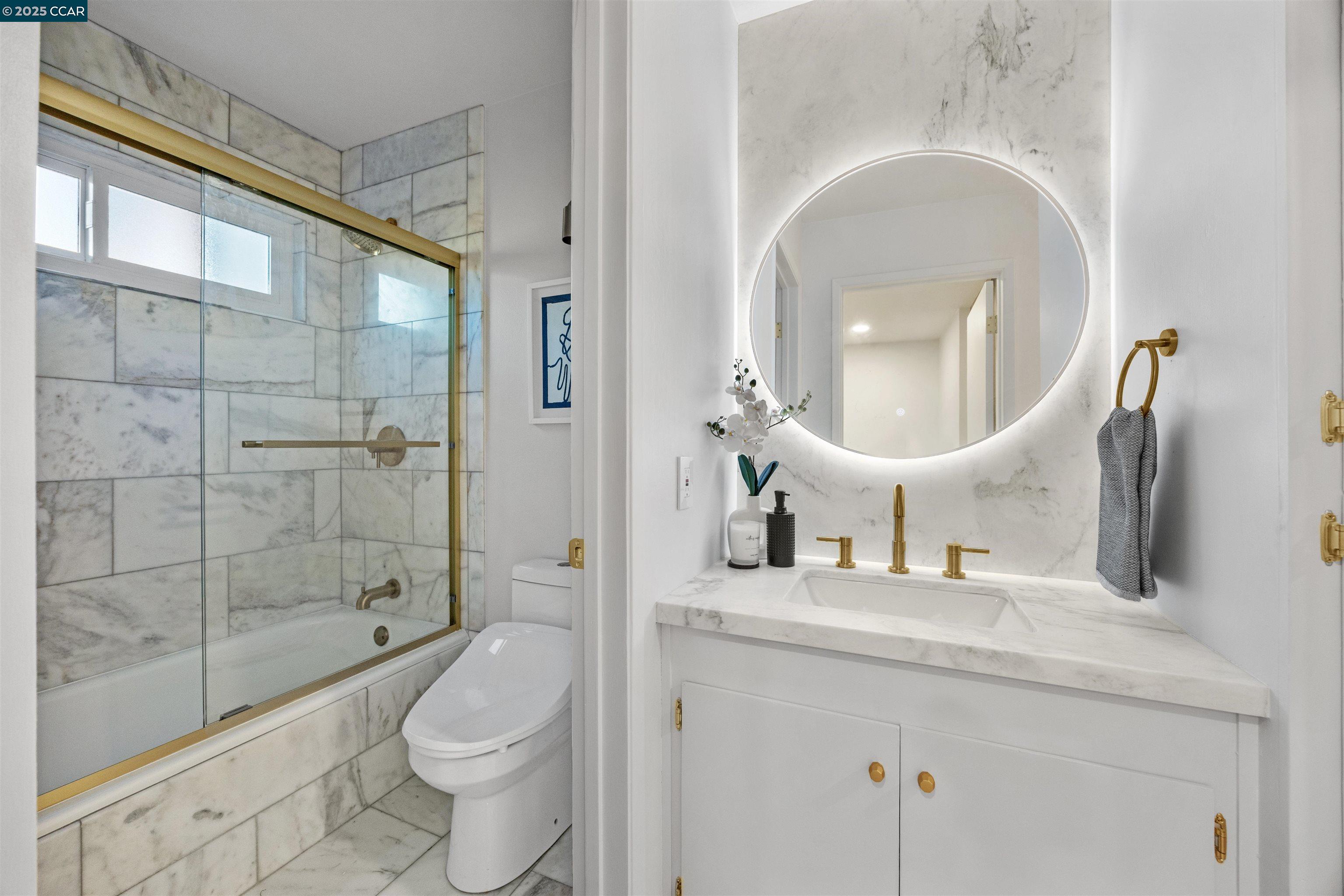 Detail Gallery Image 16 of 37 For 3751 Harrison Street #301,  Oakland,  CA 94611 - 1 Beds | 1 Baths