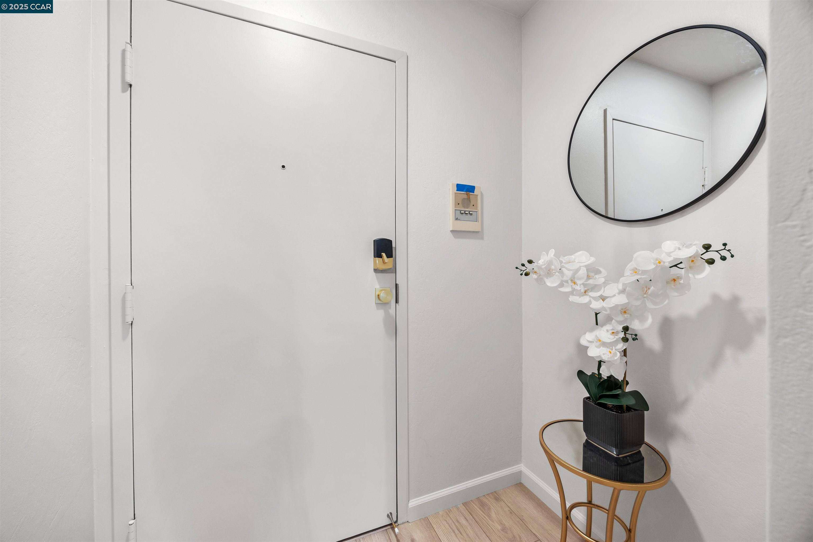 Detail Gallery Image 3 of 37 For 3751 Harrison Street #301,  Oakland,  CA 94611 - 1 Beds | 1 Baths