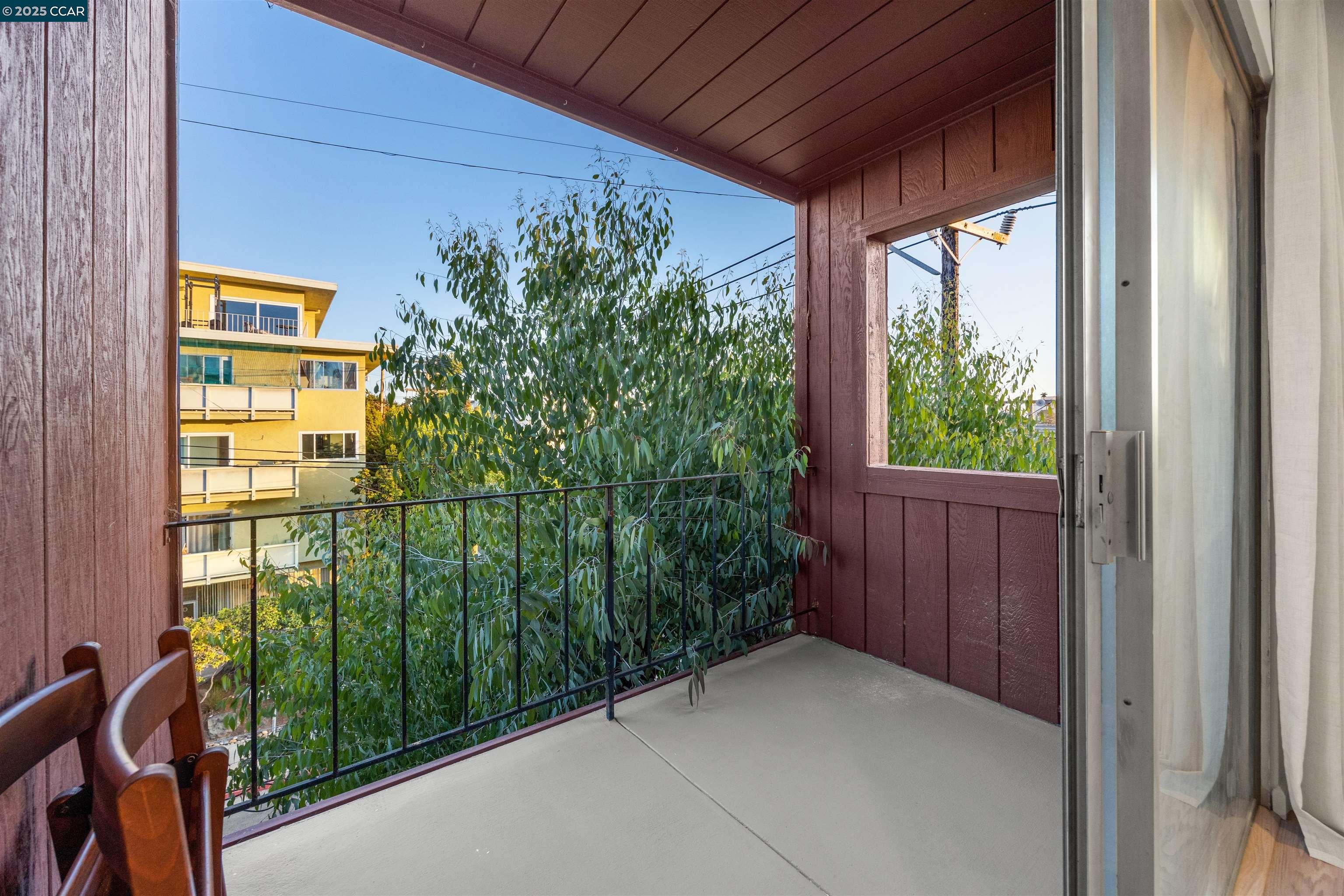 Detail Gallery Image 22 of 37 For 3751 Harrison Street #301,  Oakland,  CA 94611 - 1 Beds | 1 Baths