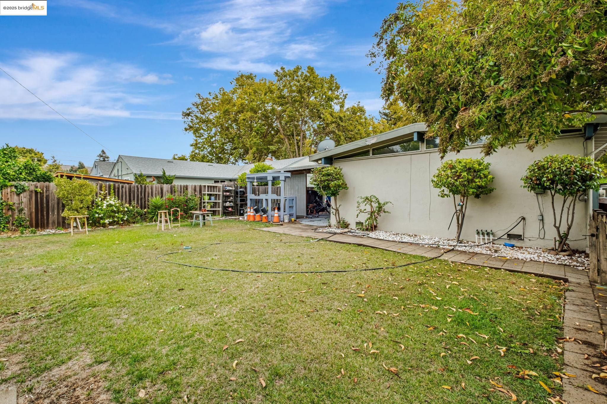 Detail Gallery Image 15 of 17 For 312 Cottonwood Dr, Vallejo,  CA 94591 - 3 Beds | 1 Baths